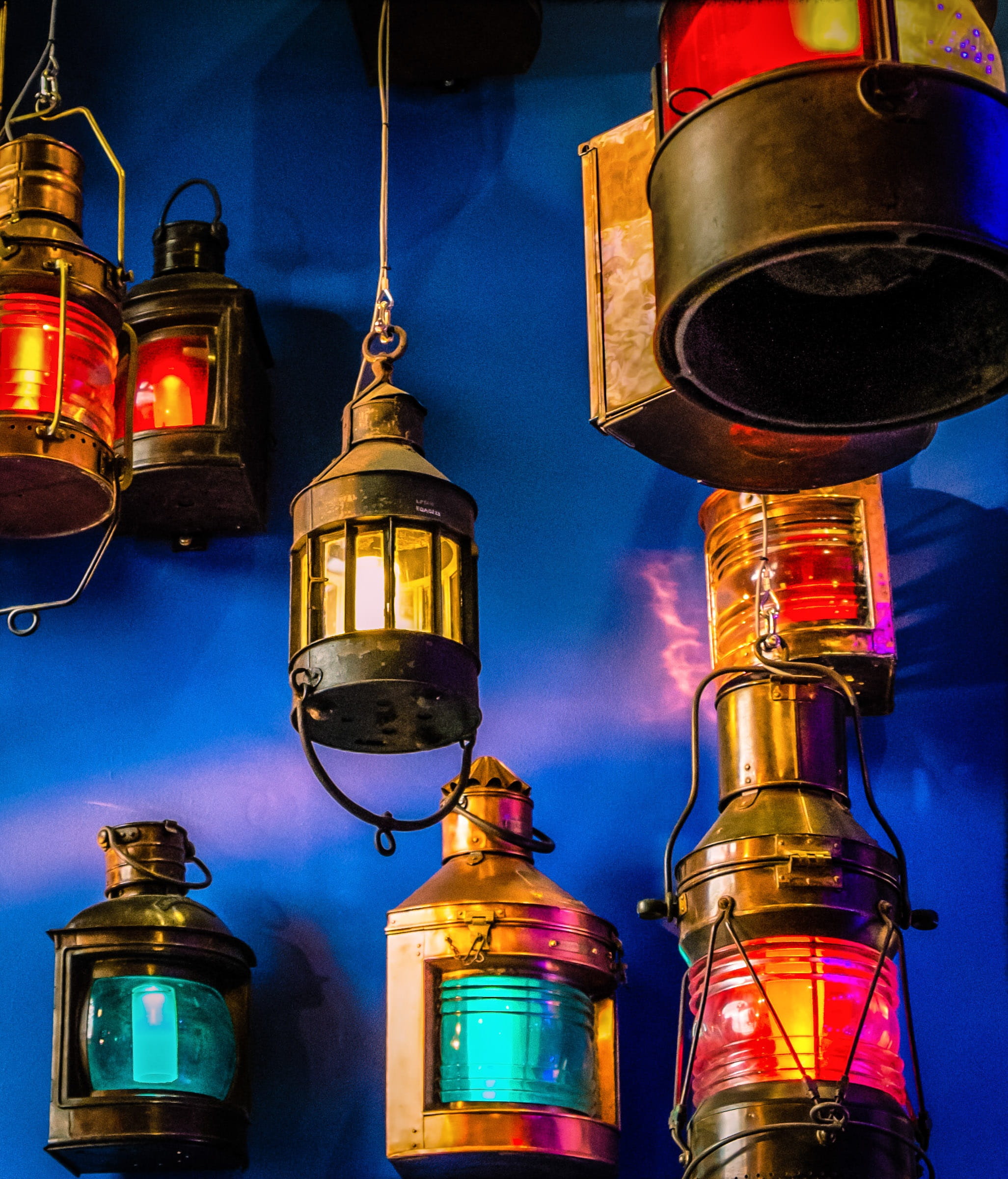 bottle, street light, decoration, city, shiny, hanging, no people, lanterns, metal, lamps, colored, focus on foreground, light, bright, hanging lights, Phone HD Wallpaper