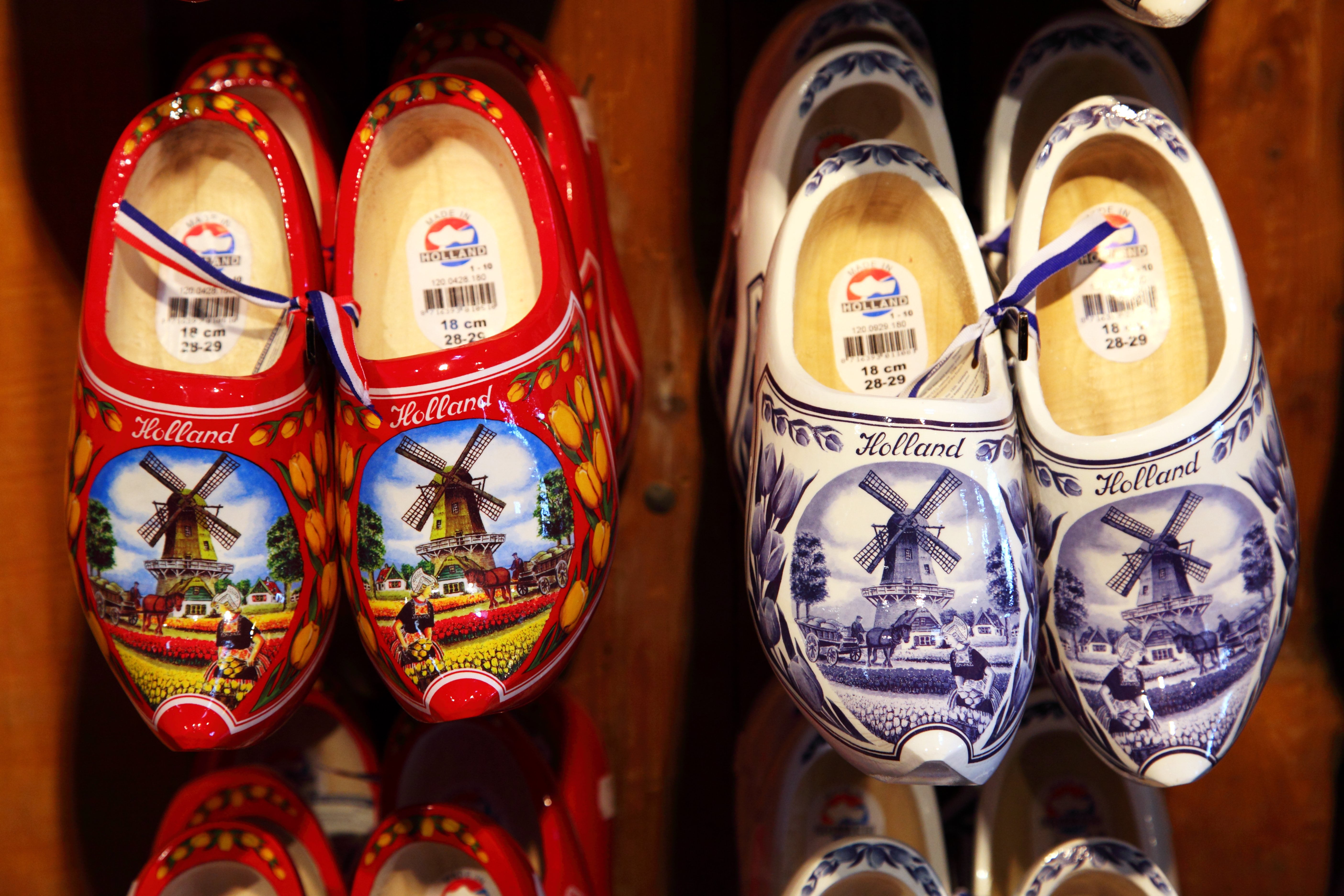 traditional, clog, holland, craft, market, wood, order, focus on foreground, group of objects, retail display, in a row, workshop, creativity, pattern, HD Wallpaper