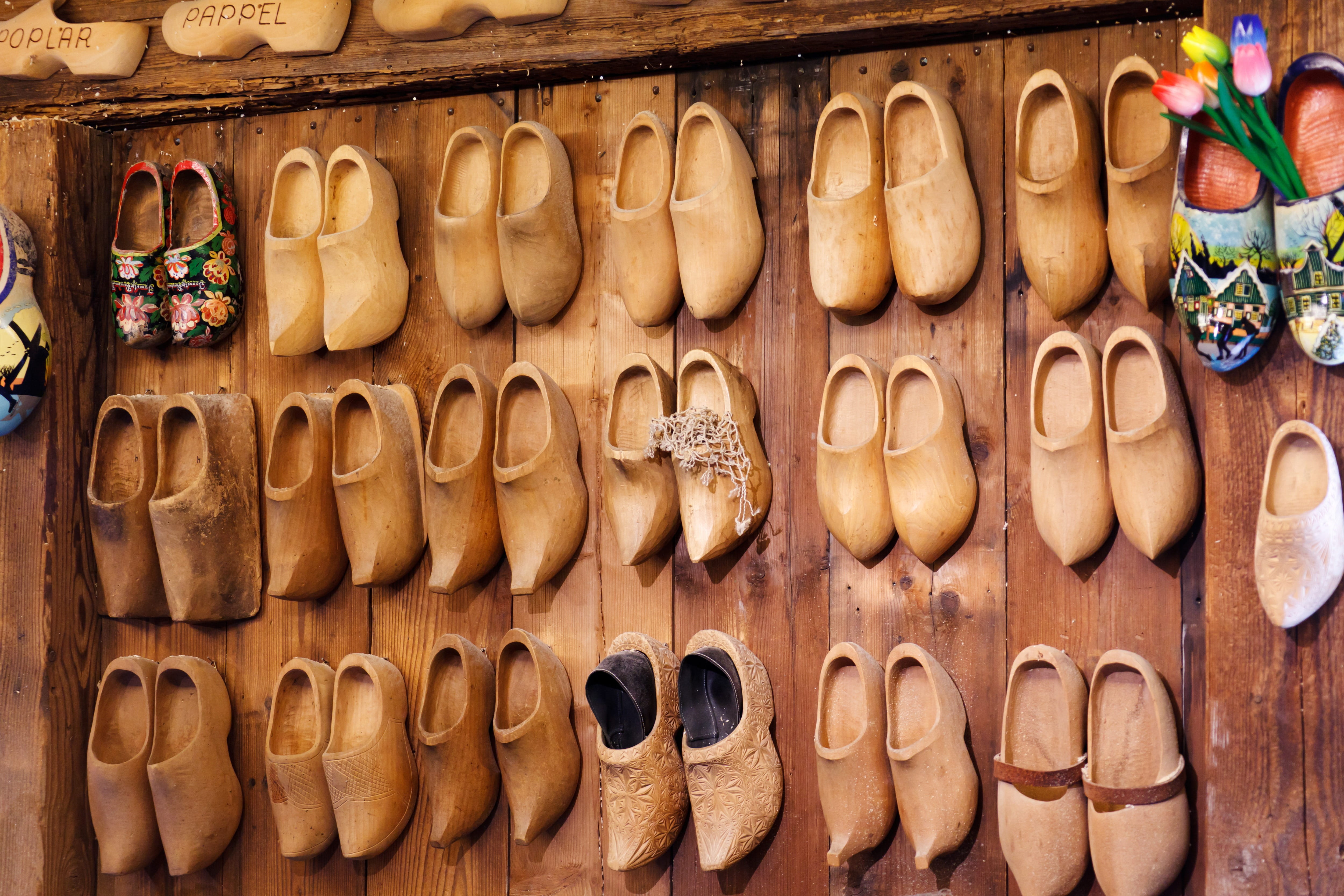 sandal, Brown, hanging, holland, sale, order, day, side by side, in a row, shoe, wood, Dutch, market, shelf, Clog, arrangement, pattern, retail display, HD Wallpaper