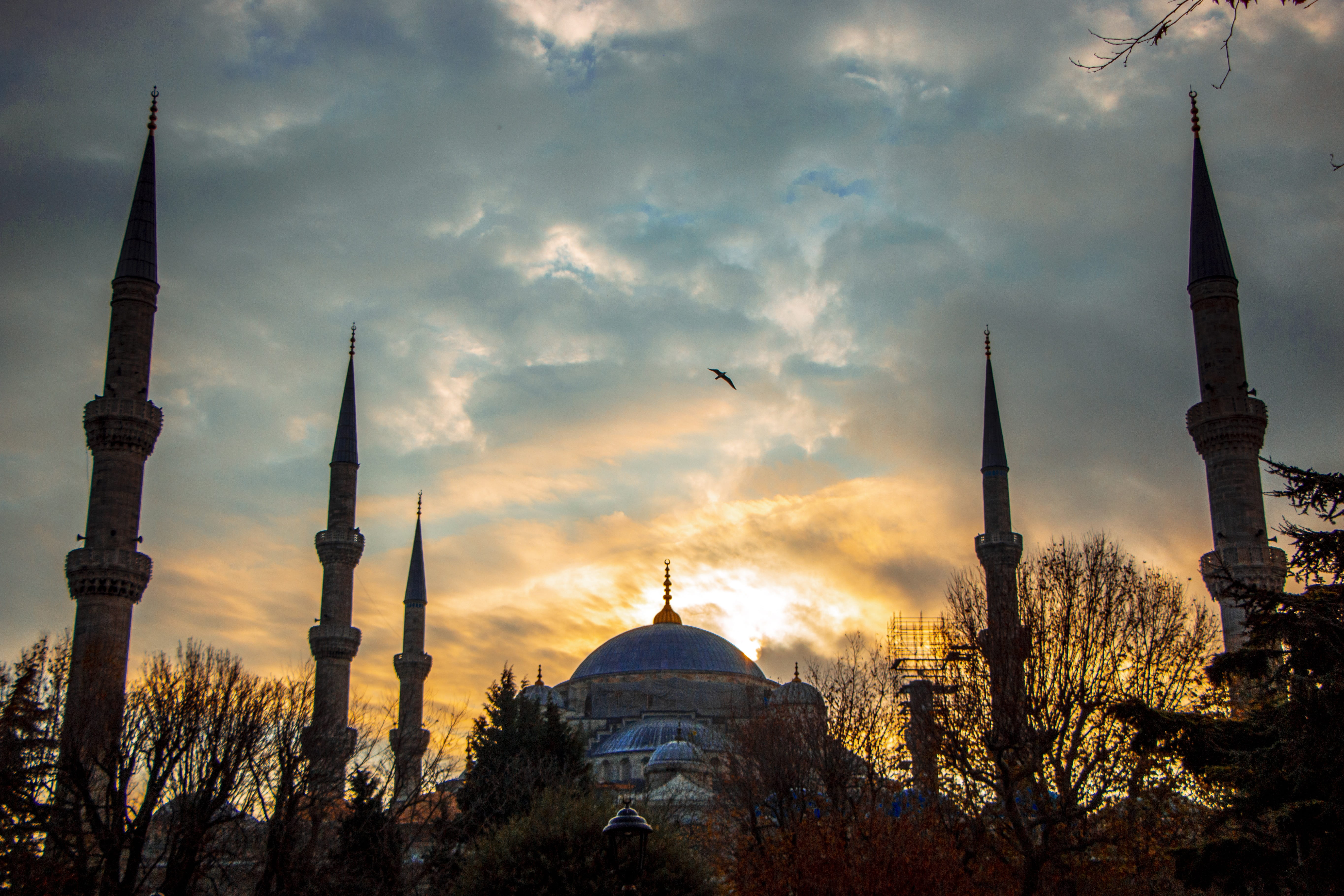 spire, dome, built structure, tower, tall - high, mosque, blue mosque, cloud - sky, building, istanbul, place of worship, belief, sultan ahmet, city, religion, HD Wallpaper