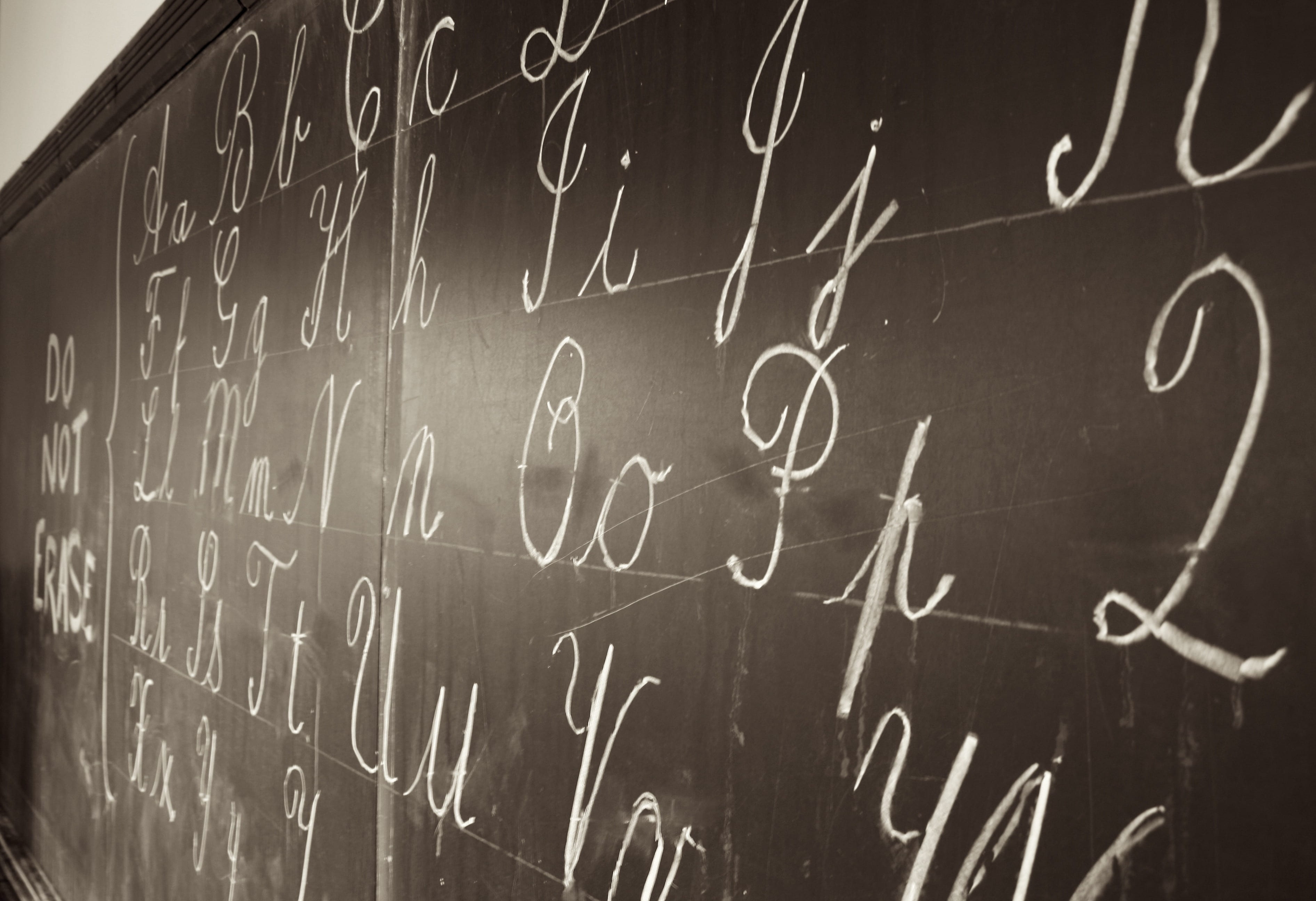 teaching, running, 2K, alphabet, black, black and white, board, chalk - art equipment, chalkboard, calculating, education, classroom, handwriting, blackboard, HD Wallpaper