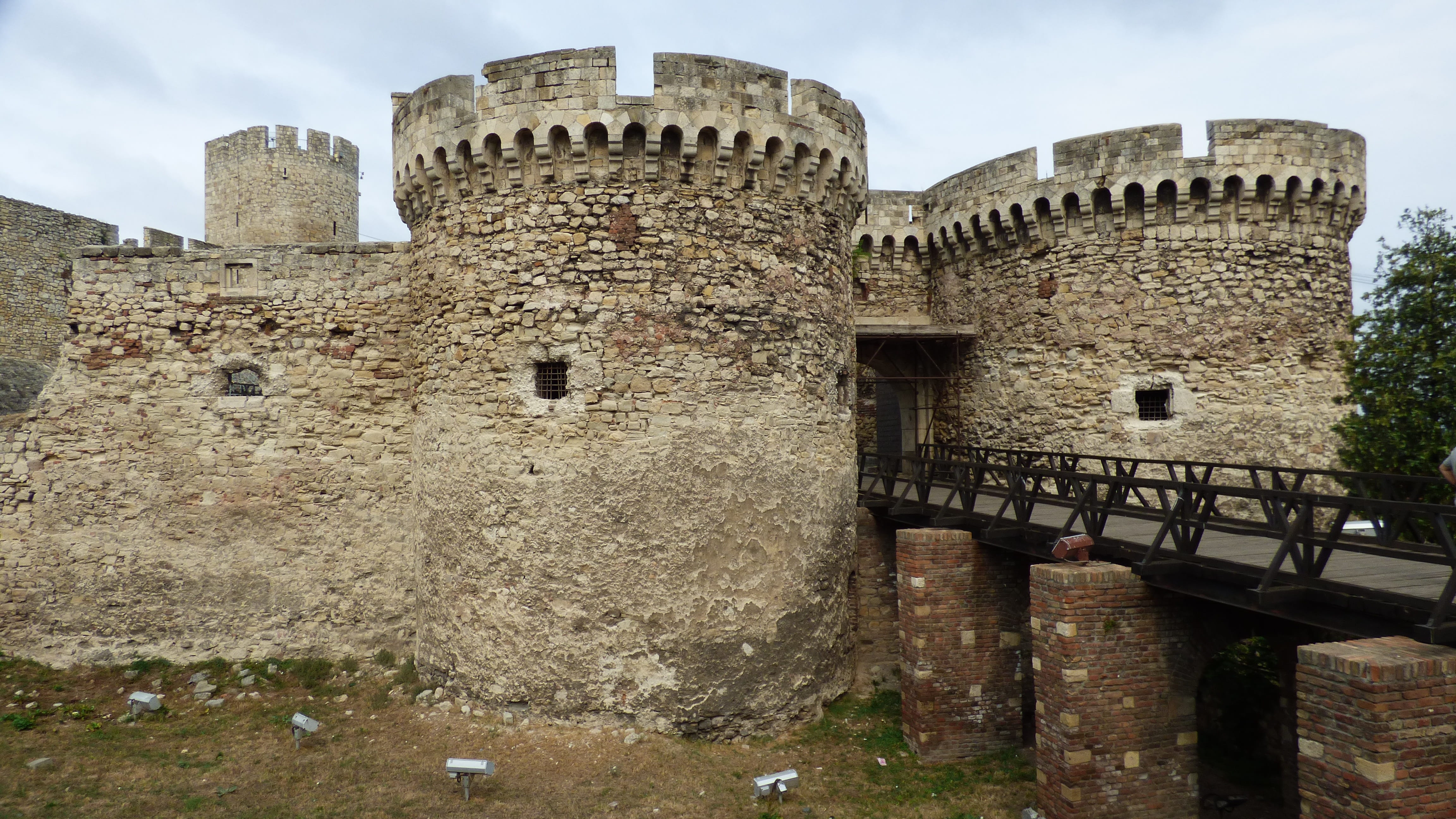 architecture, stone wall, building exterior, sky, outdoors, wall, building, fortress, fort, park, serbia, no people, travel destinations, ruined, 4K, tourism, HD Wallpaper
