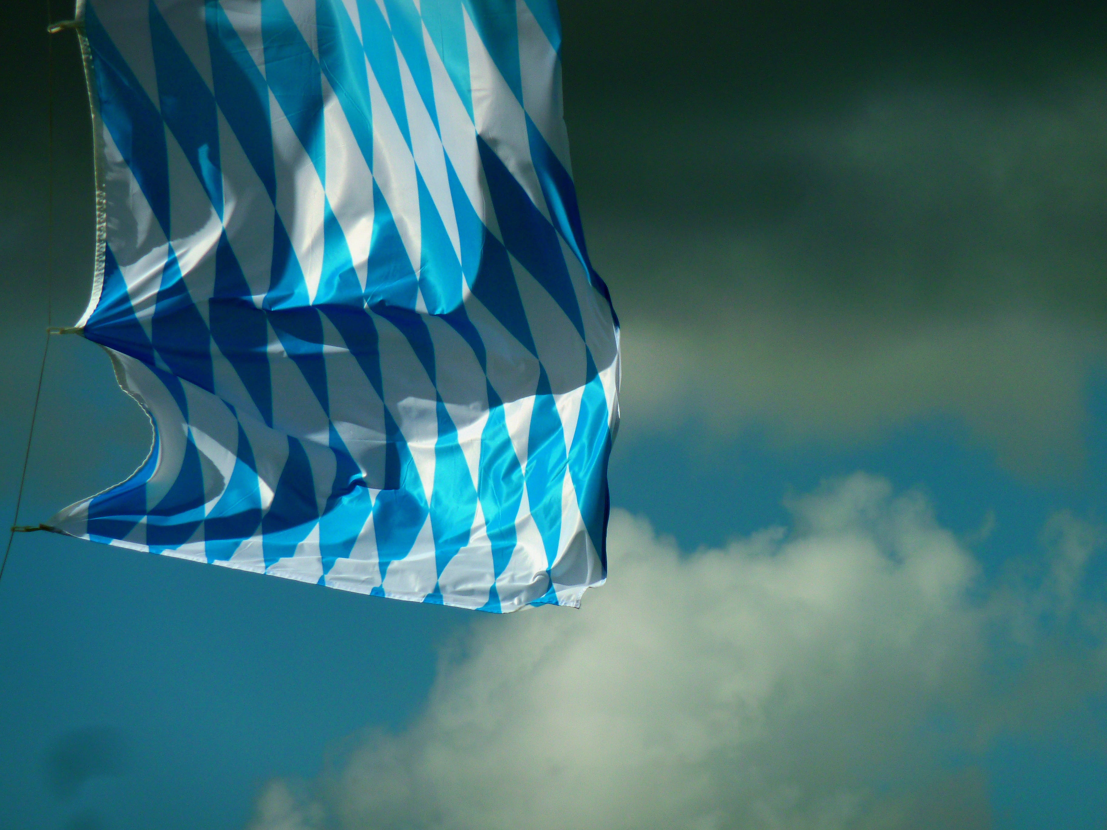 blue white, outdoors, 2K, day, Bavaria, regions, nature, low angle view, white blue, white color, bavarian flag, no people, Flutter, star shape, White, HD Wallpaper