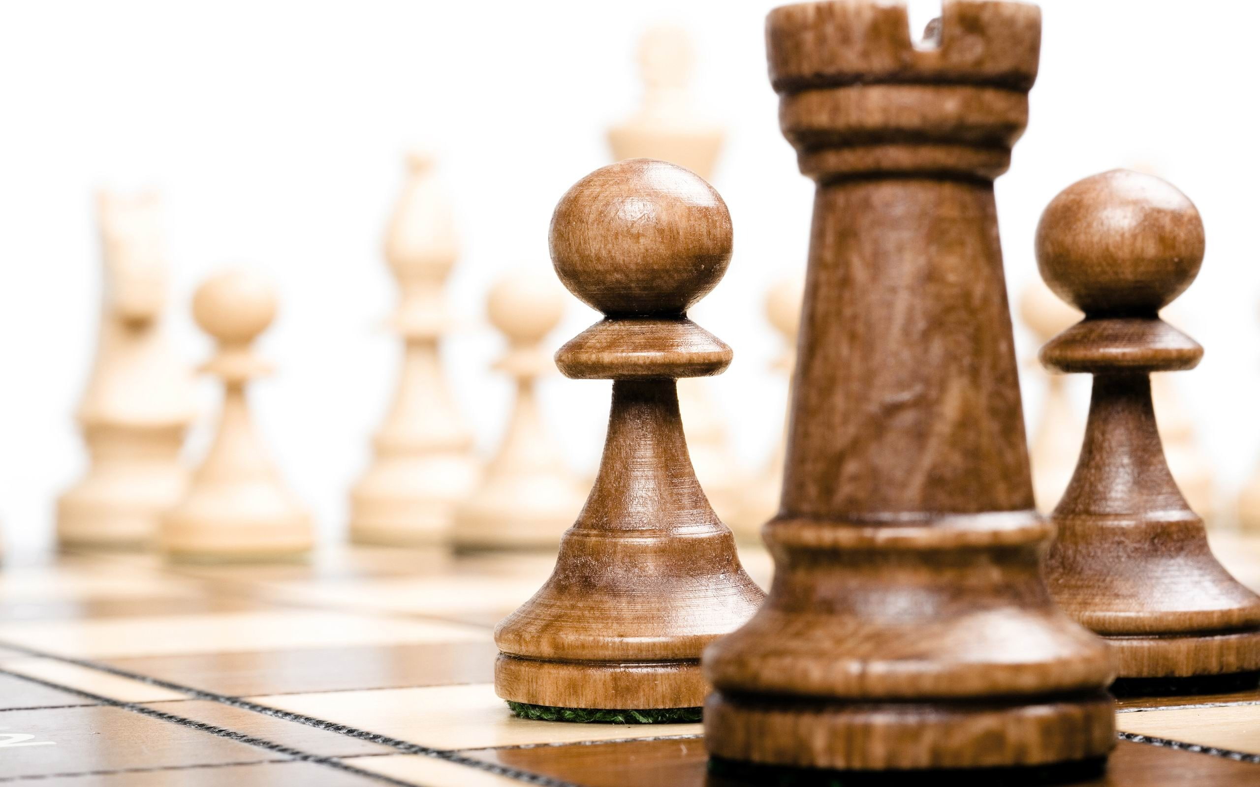 king - chess piece, widescreen, wood - material, close-up, game, challenge, skill, no people, strategy, board game, hd, chess piece, queen - chess piece, HD Wallpaper
