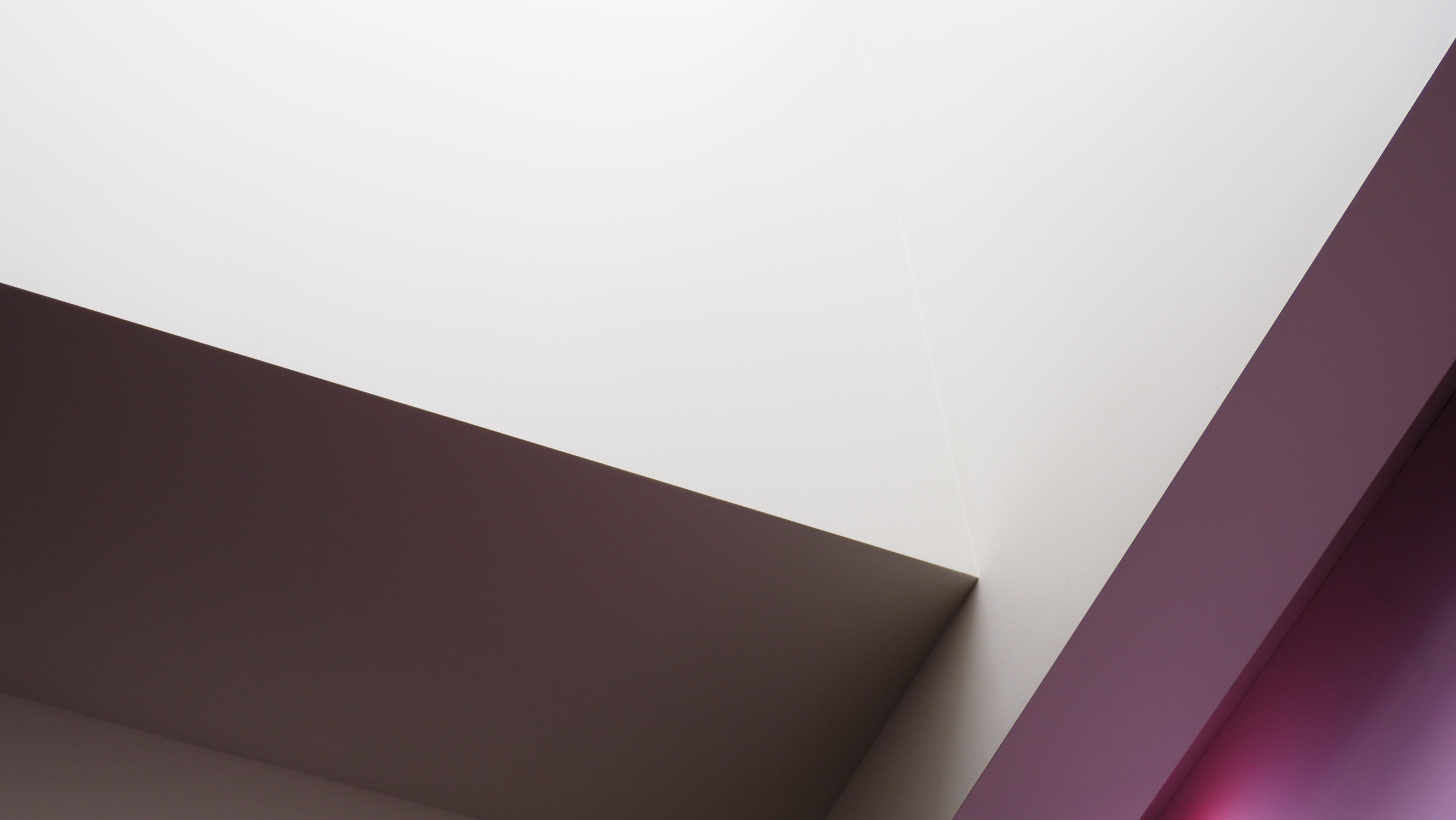 canvas, angles, art, sparse, text, abstract, backgrounds, modern, purple, angle, lighting, no people, white, home interior, copy space, simplicity, building, HD Wallpaper