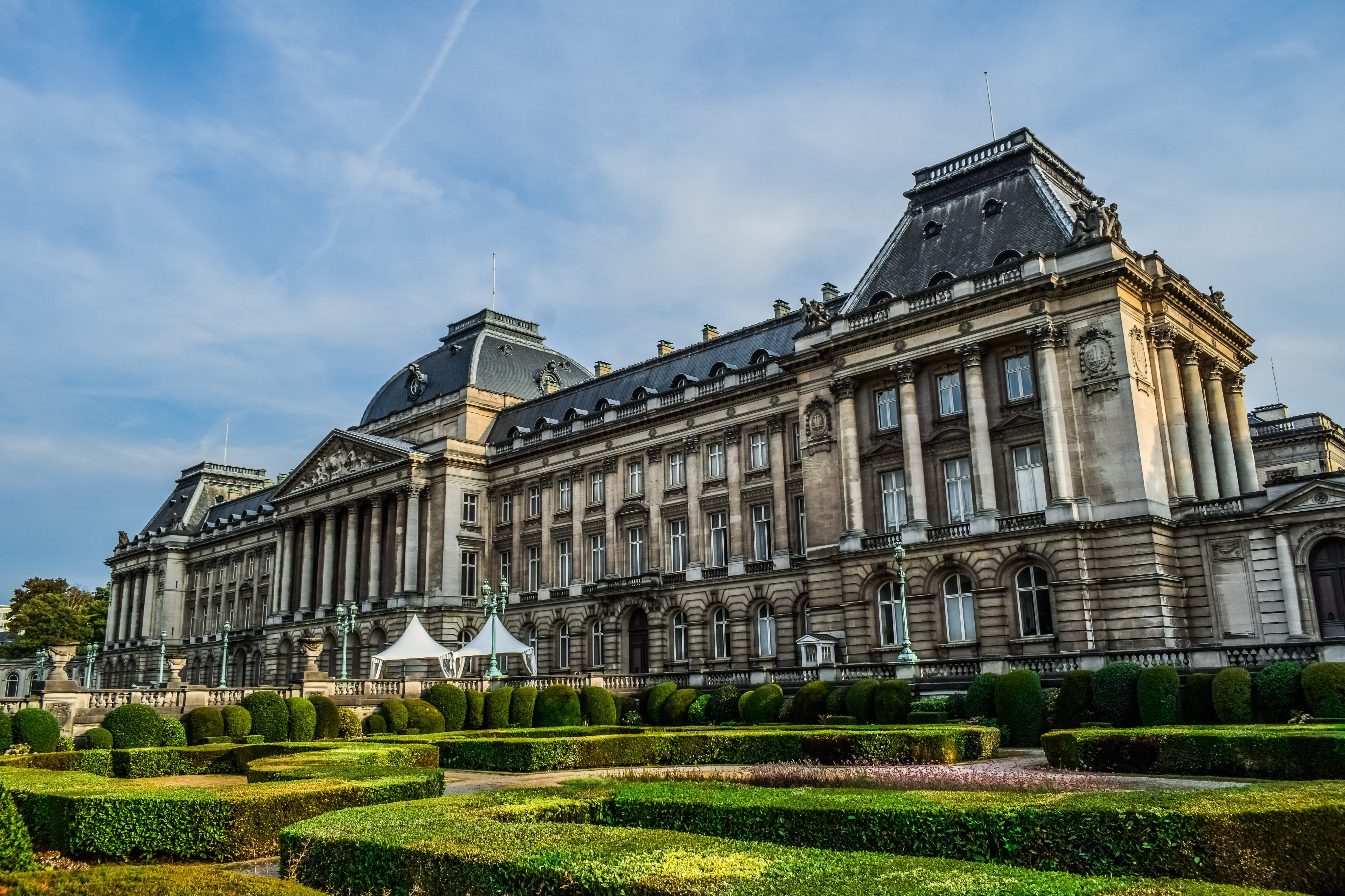 outdoors, day, history, cloud - sky, palace, brussels, 5K, royal palace of brussels, nature, buildings, building, travel, no people, architectural column, HD Wallpaper