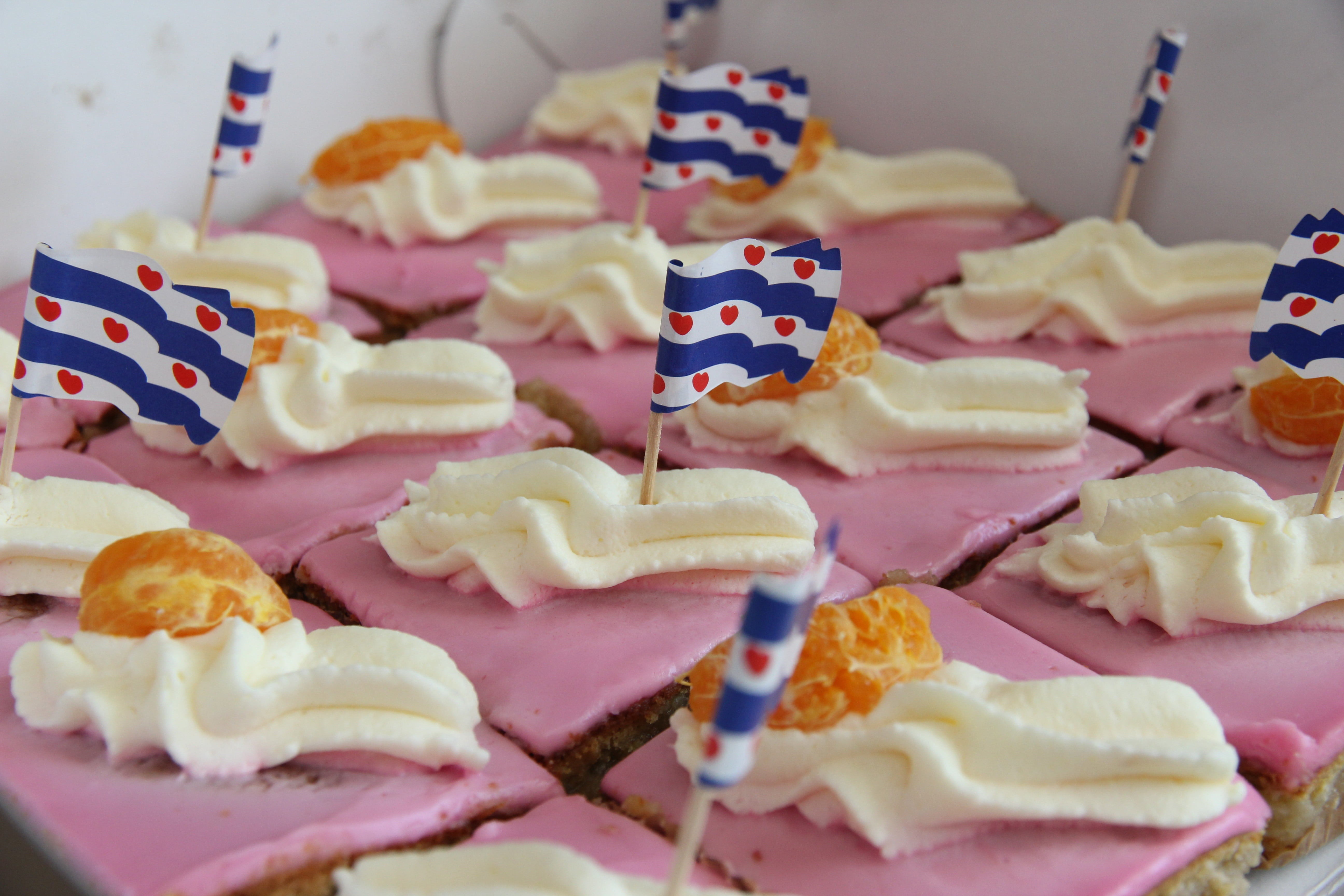 sweet Food, patriotism, flag, temptation, birthday, unhealthy eating, sweet, 5K, pastry, indoors, food and drink, baked, close-up, frisian flag, freshness, HD Wallpaper