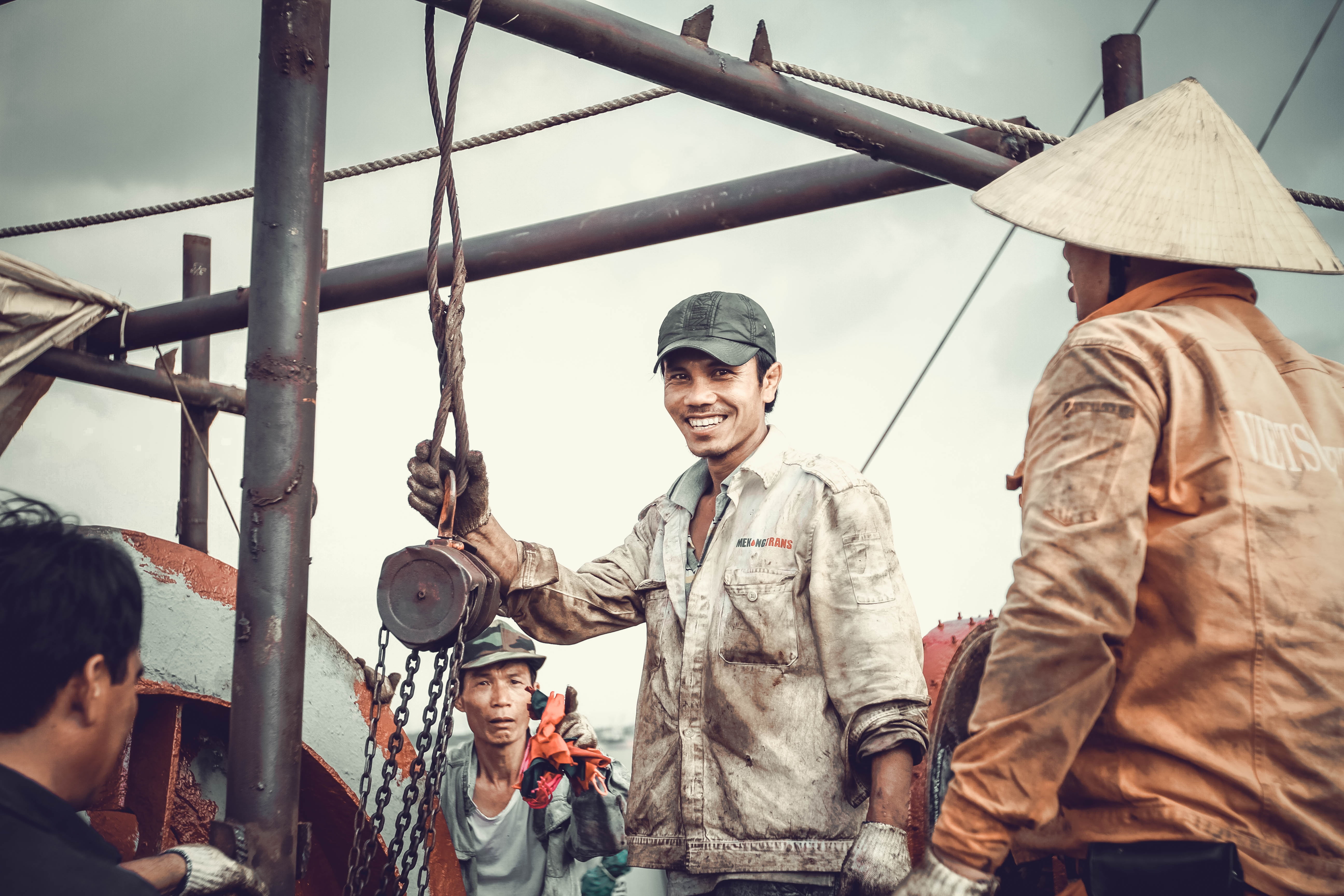 5K, work, man, post, people, group of people, sea, standing, repair, smile, real people, tanker, day, nature, young adult, labor, headwear, team, architecture, HD Wallpaper
