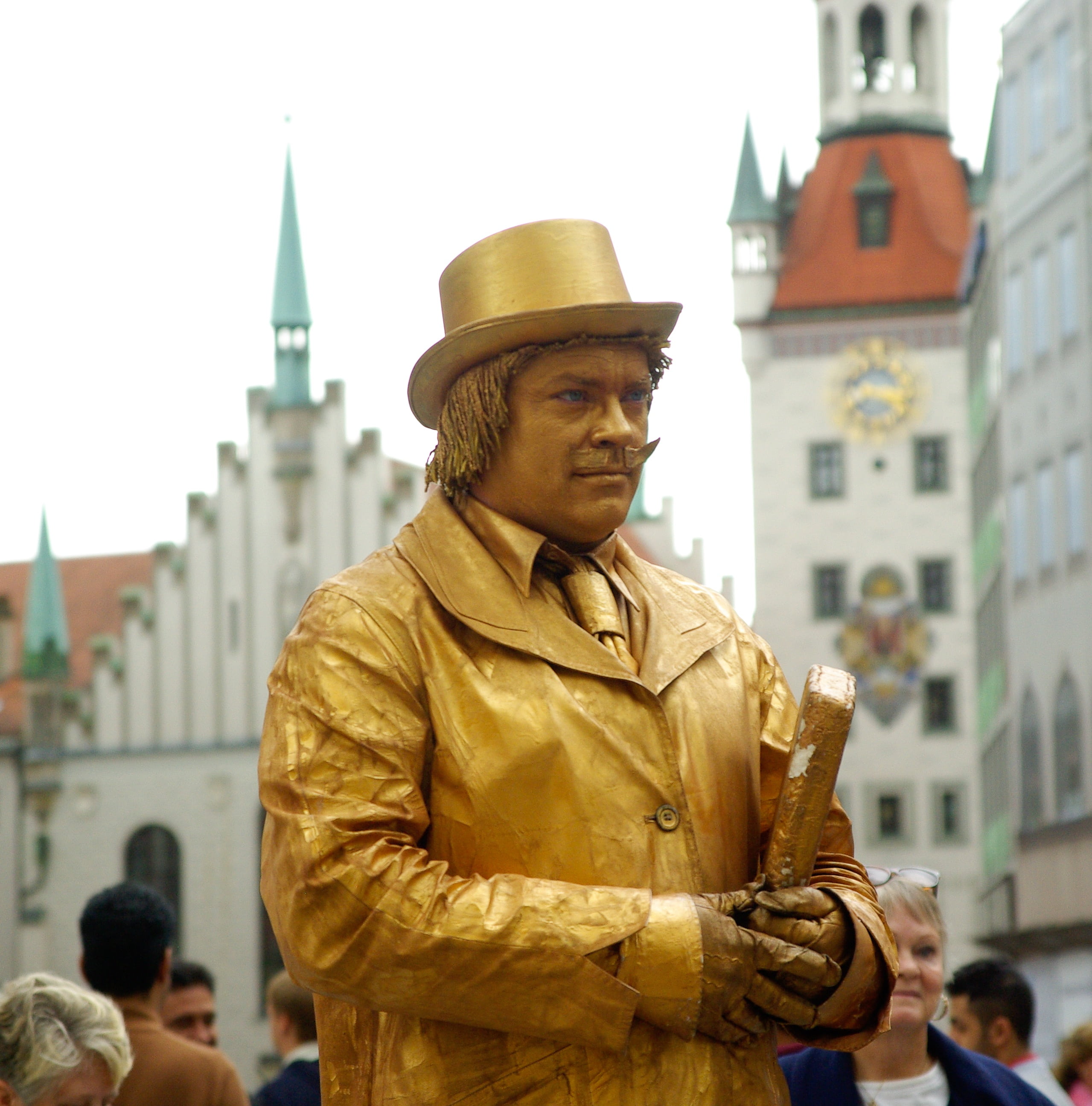 2K, mime, city, waist up, portrait, bavaria, built structure, incidental people, day, hat, real people, building, lifestyles, architecture, focus on foreground, Phone HD Wallpaper