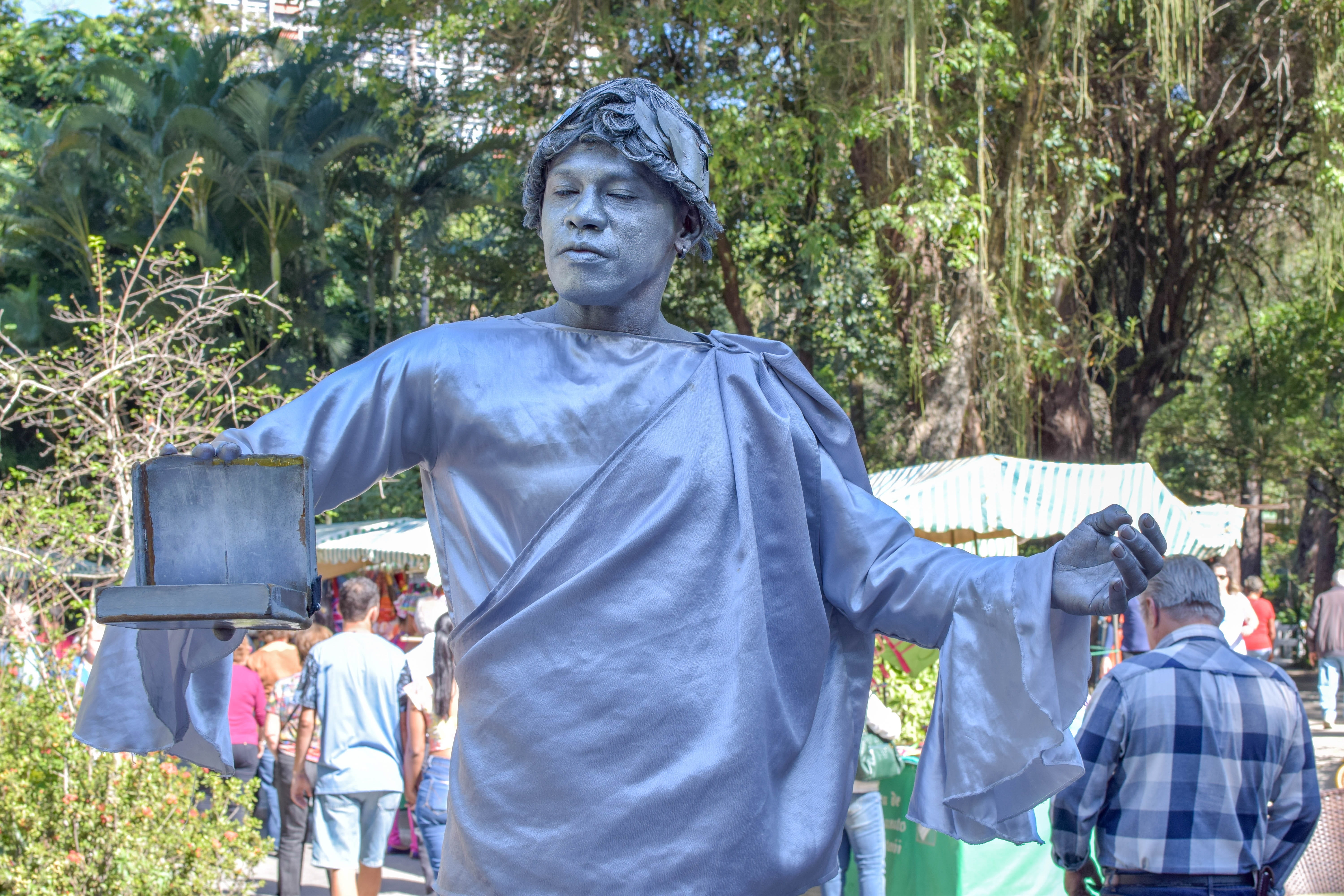 5K, spirituality, land, male likeness, statue, outdoors, mime, men, sculpture, art and craft, young men, plant, standing, representation, front view, nature, HD Wallpaper