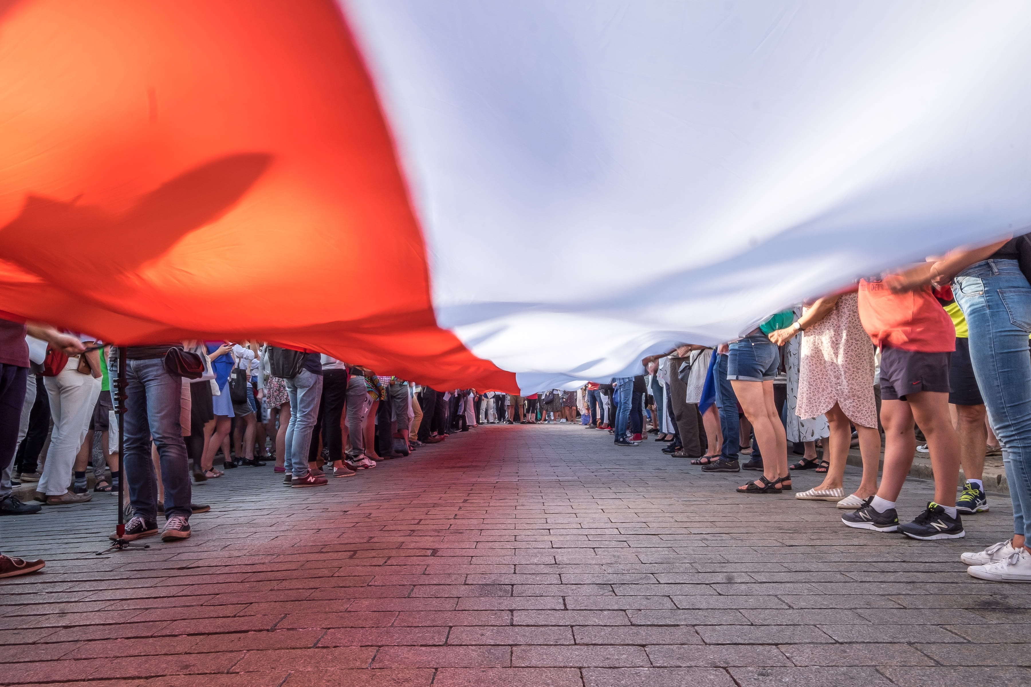 men, women, white, day, movement, unity, patriotic, march, textile, human limb, adult, activism, lifestyles, flag, red, poland, demonstration, group of people, HD Wallpaper