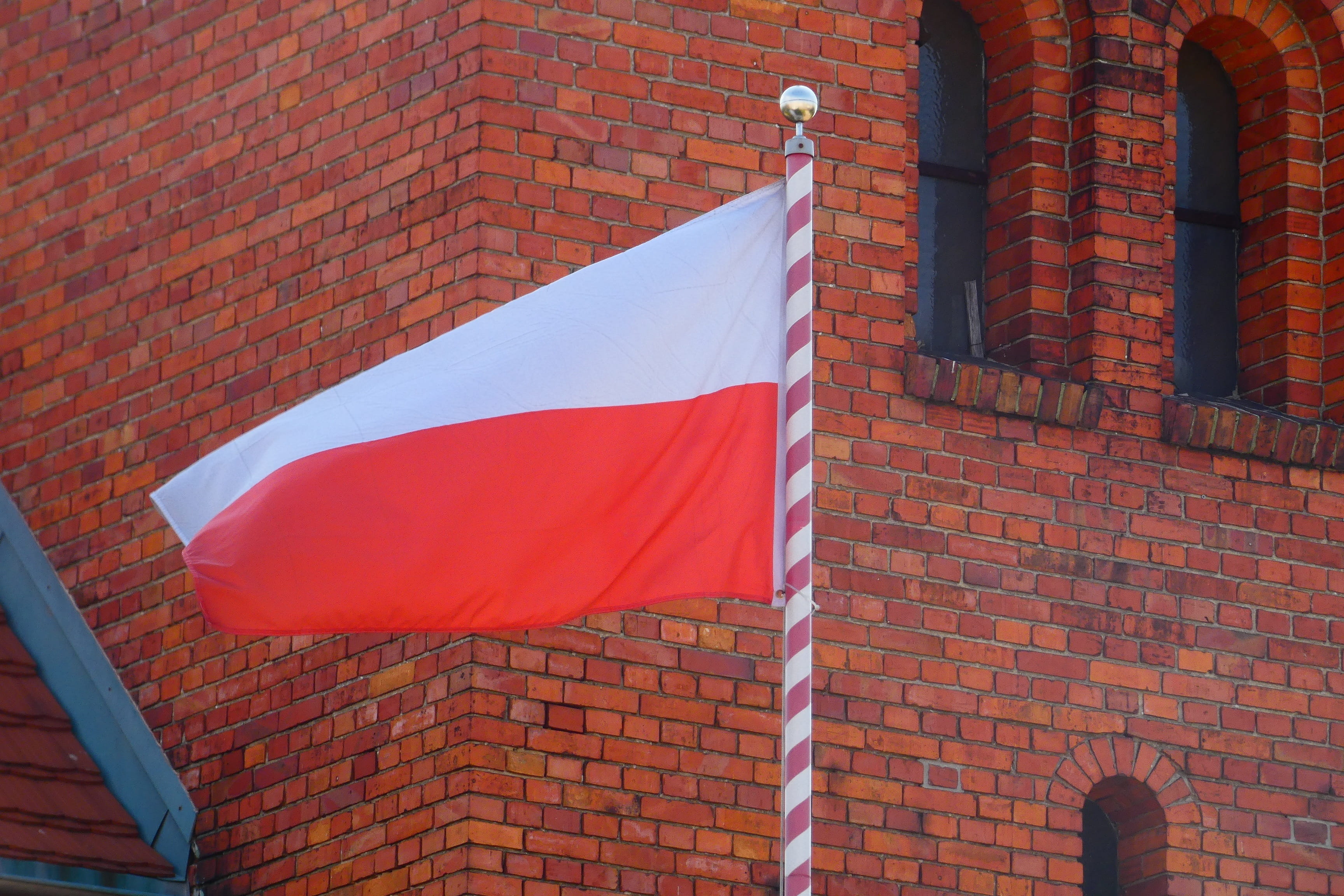 2K, wall - building feature, history, window, red, architecture, building exterior, low angle view, lake dusia, white-red, patriotism, no one, flag, the nation, HD Wallpaper