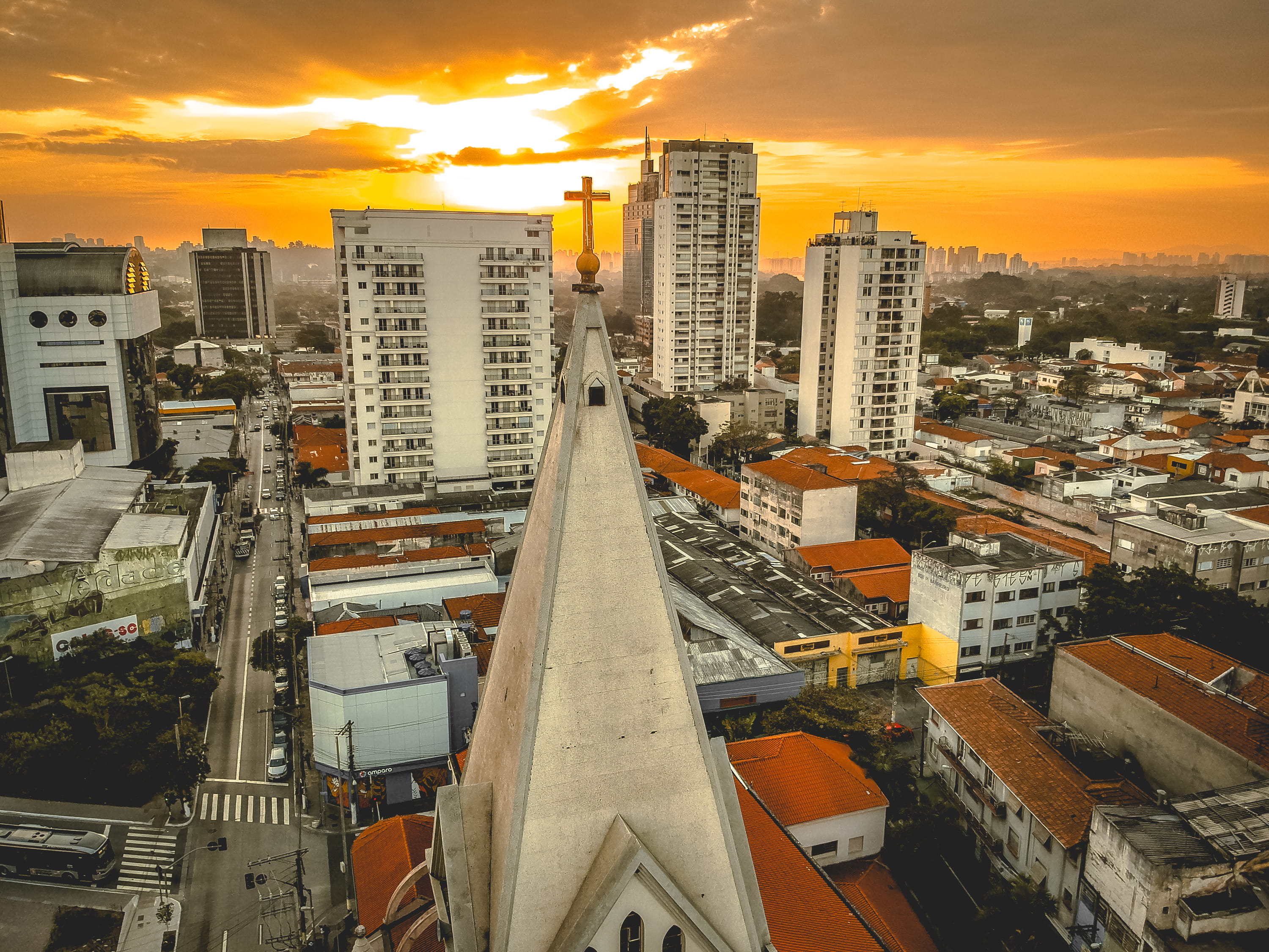 street, downtown, brick, high angle view, architecture, orange color, outdoors, apartment, residential district, architetcure, built structure, no people, HD Wallpaper