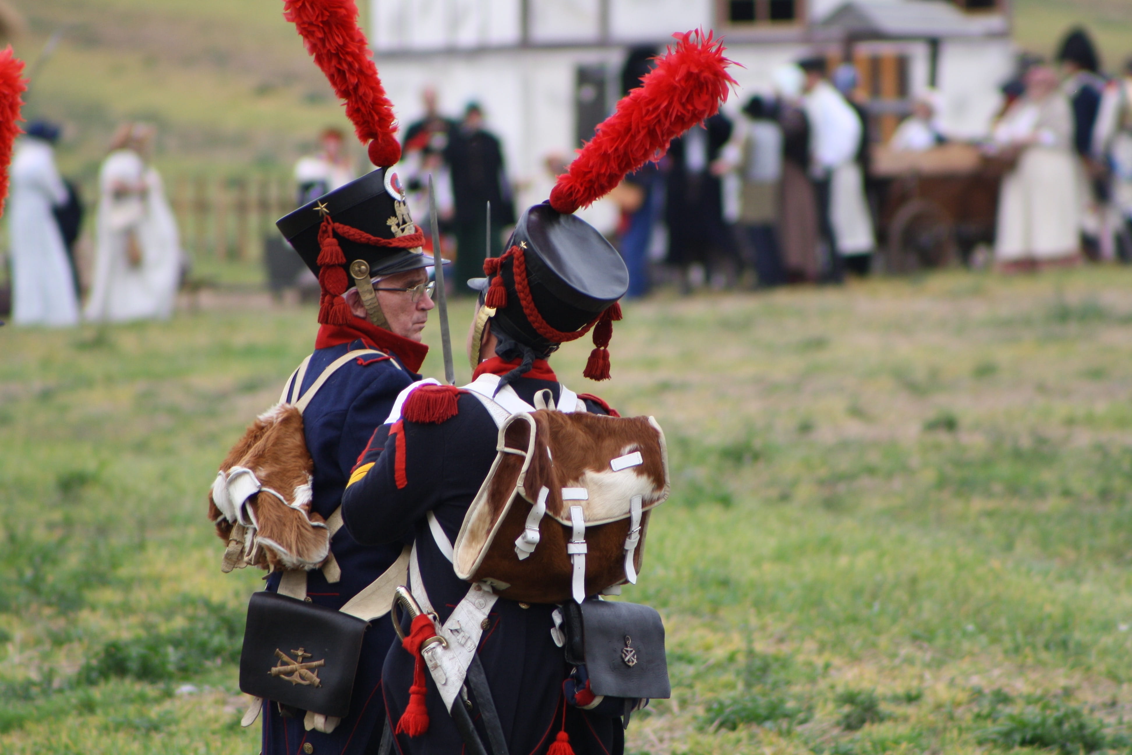 people, traditional clothing, safety, field, group of people, Soldiers, focus on foreground, uniform, Leipzig, real people, security, weapon, military, HD Wallpaper