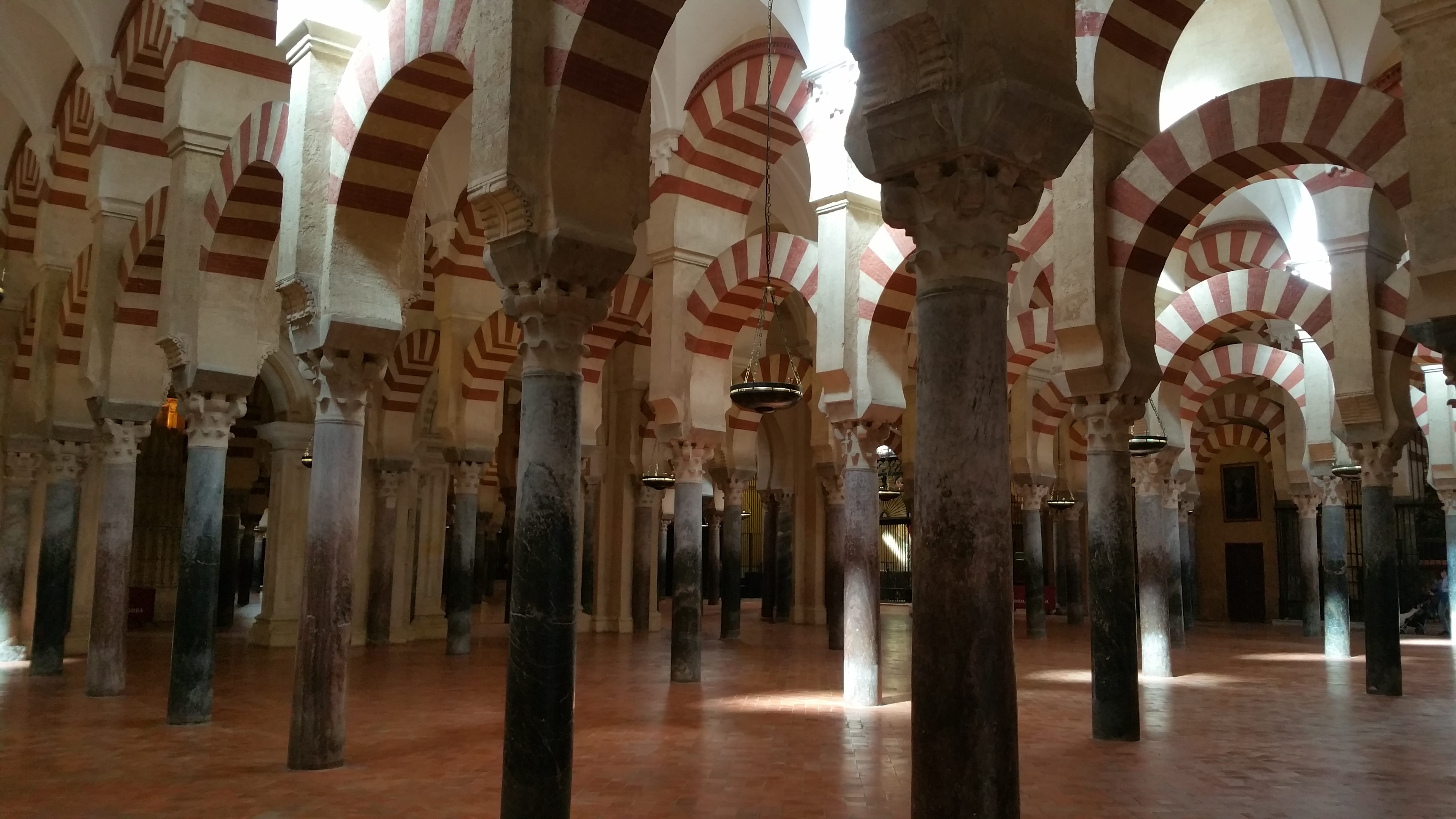 building, no people, built structure, travel, low angle view, architectural column, mezquita-catedral de córdoba, travel destinations, indoors, arches, HD Wallpaper