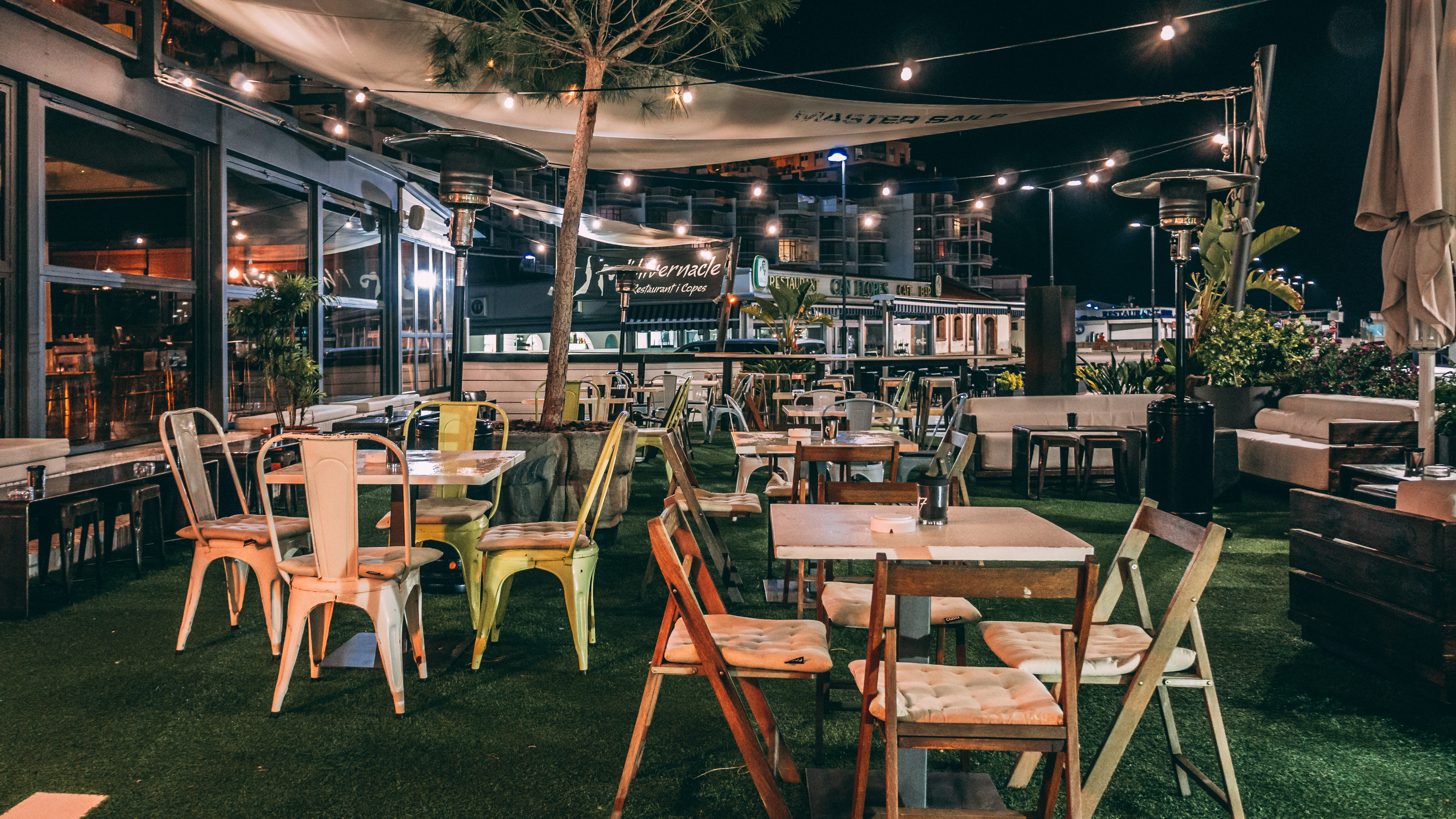 night, sidewalk cafe, carrer esplanada del port, cafeteria, no people, cafe, architecture, indoors, terrace, chair, relaxation, illuminated, table, lighting equipment, HD Wallpaper