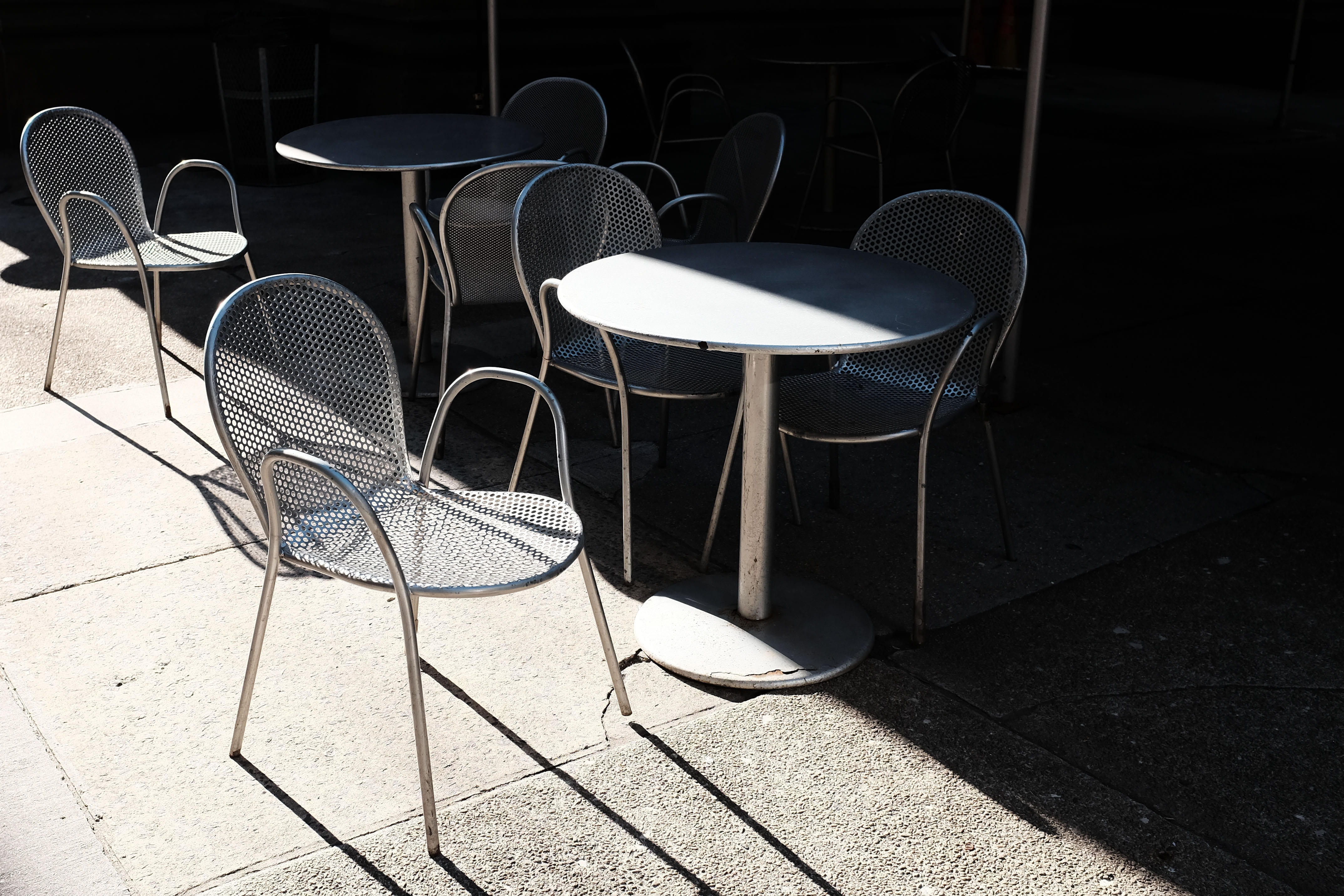 cafe, sunlight, outdoors, sidewalk cafe, white, design, paving stone, bistrot, 4K, no people, round, flooring, sidewalk, architecture, chair, gray, black, HD Wallpaper