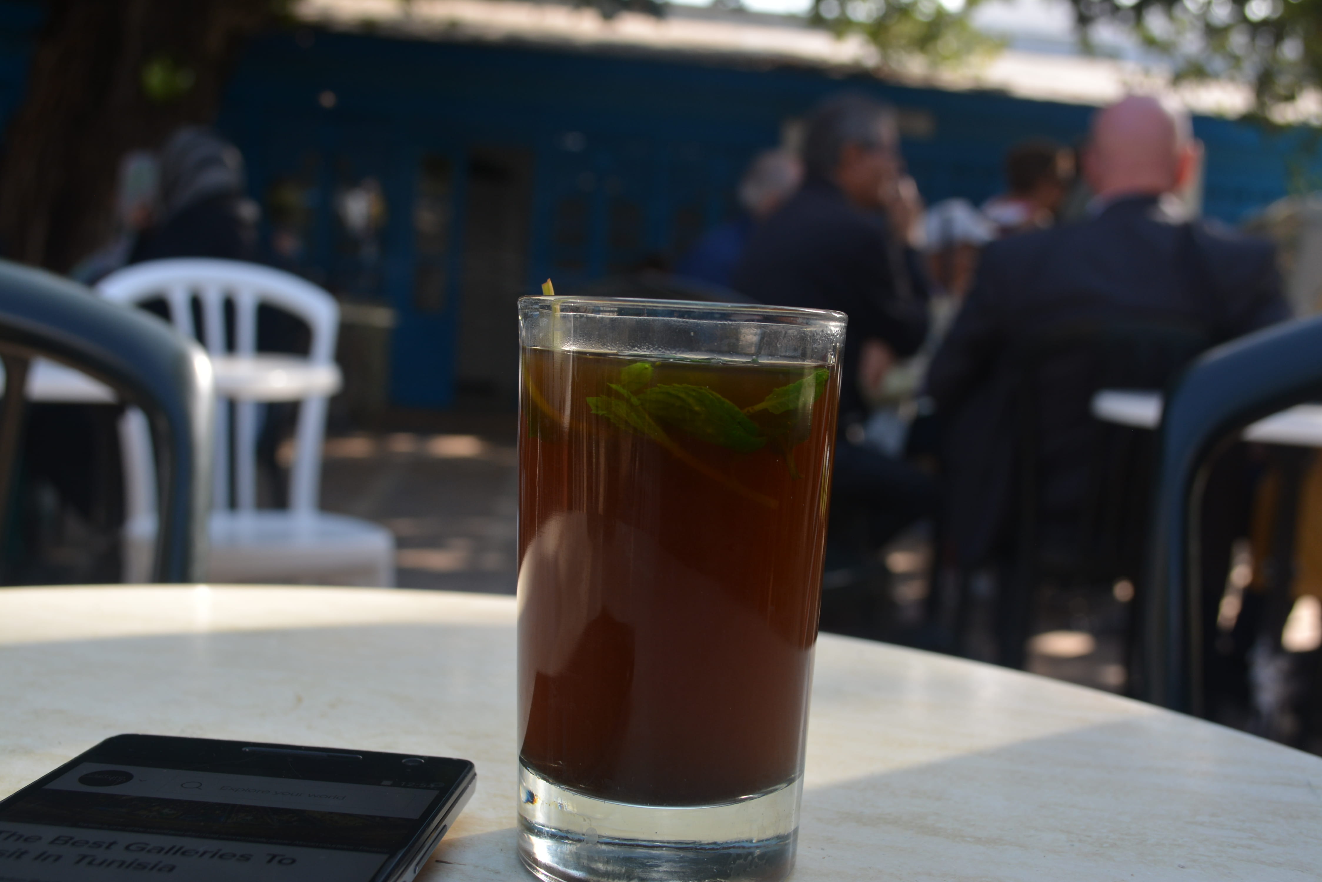 focus on foreground, business, artists, household equipment, food, travel, table, quiet, relax, food and drink, la marsa, sidewalk cafe, sunlight, cafe, HD Wallpaper