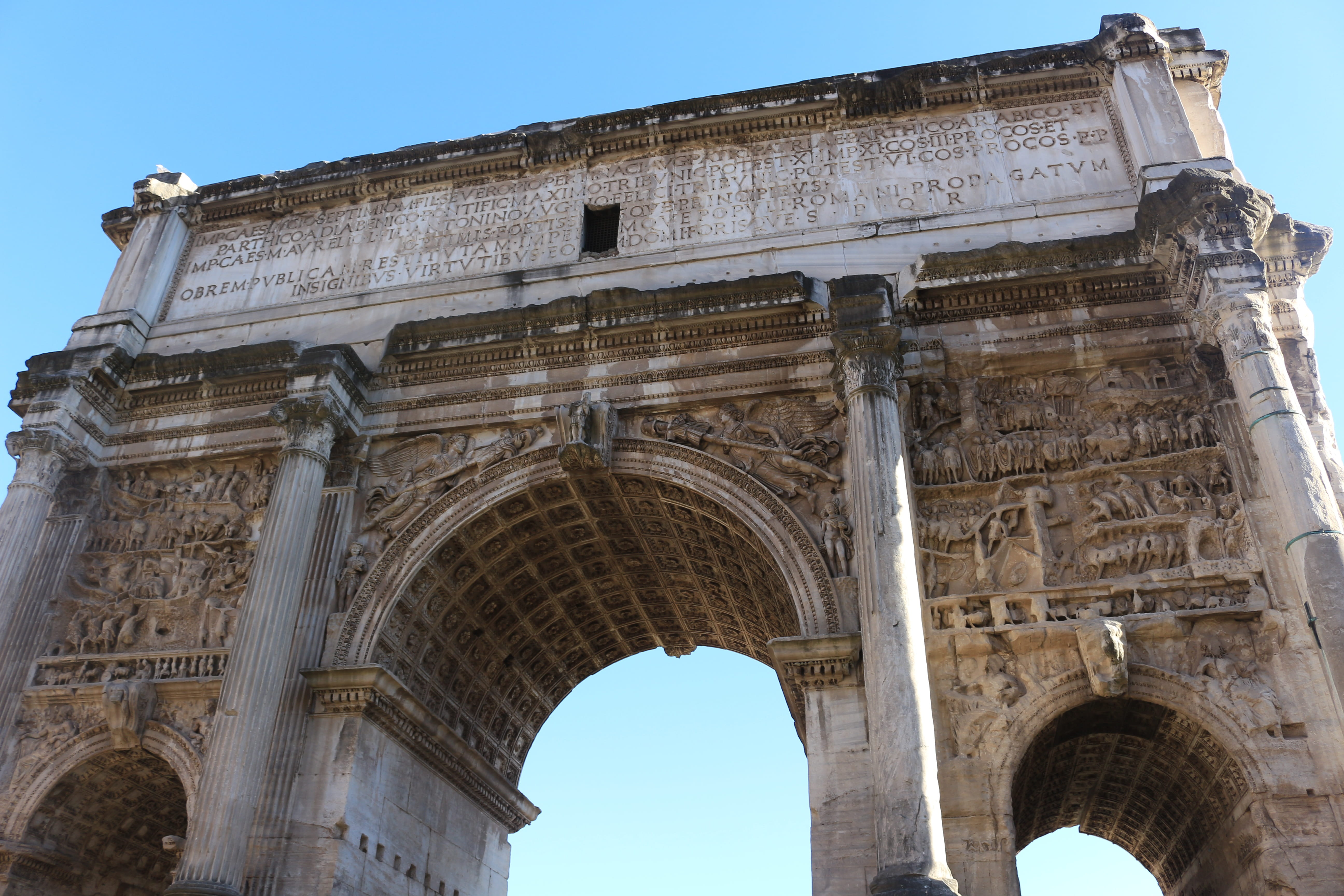 tourism, ancient civilization, nature, sky, building exterior, stone, triumphal arch, ruined, roman forum, ancient, outdoors, clear sky, archaeology, Antique, HD Wallpaper