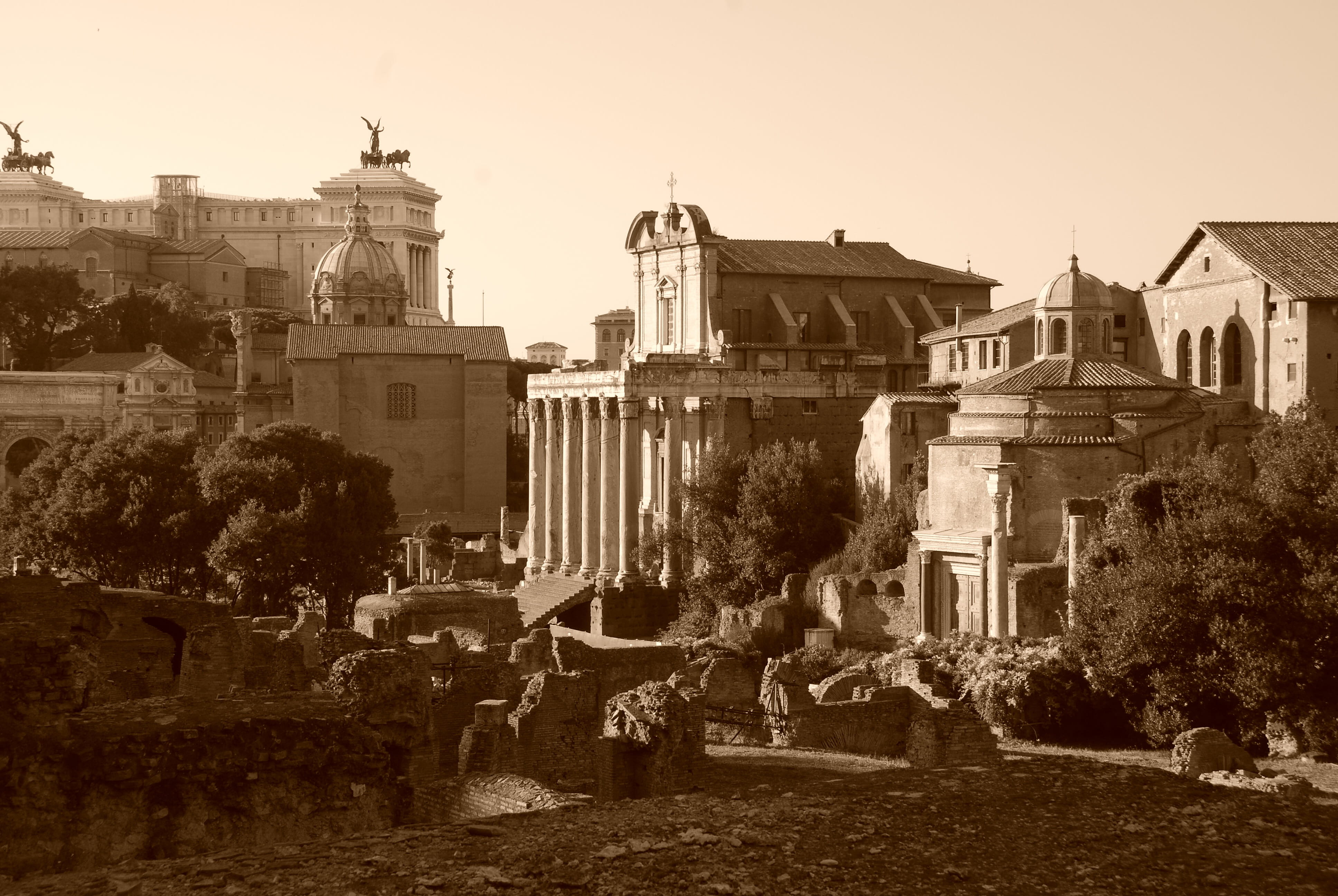 roman, rome, historic, travel, stone, building, history, architecture, building exterior, sky, day, built structure, italy, nature, outdoors, 4K, famous, HD Wallpaper