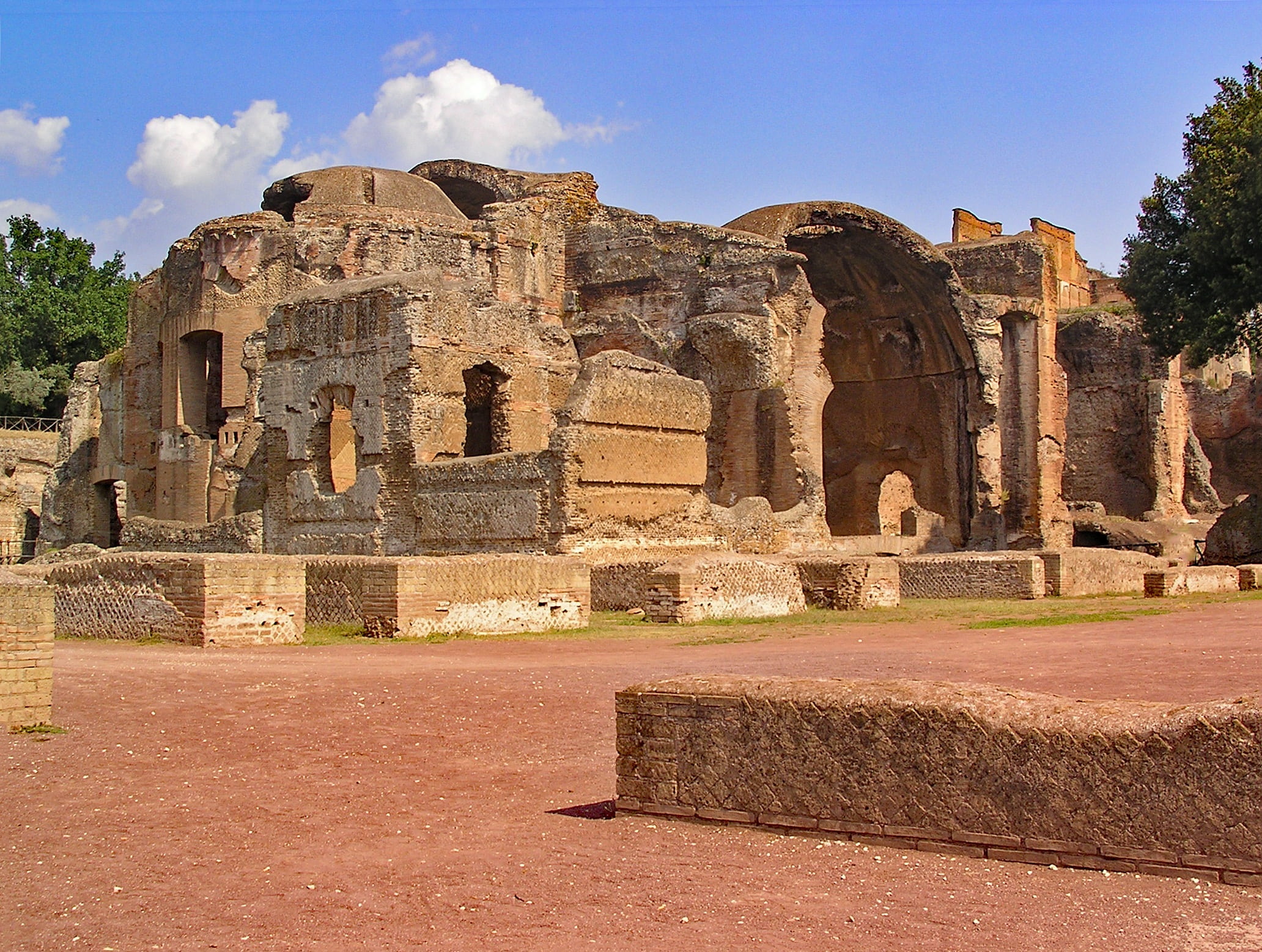 travel, archaeological site, tourism, history, day, tivoli, no people, ancient, ruin, sky, old, travel destinations, famous Place, nature, ruined, cultures, HD Wallpaper
