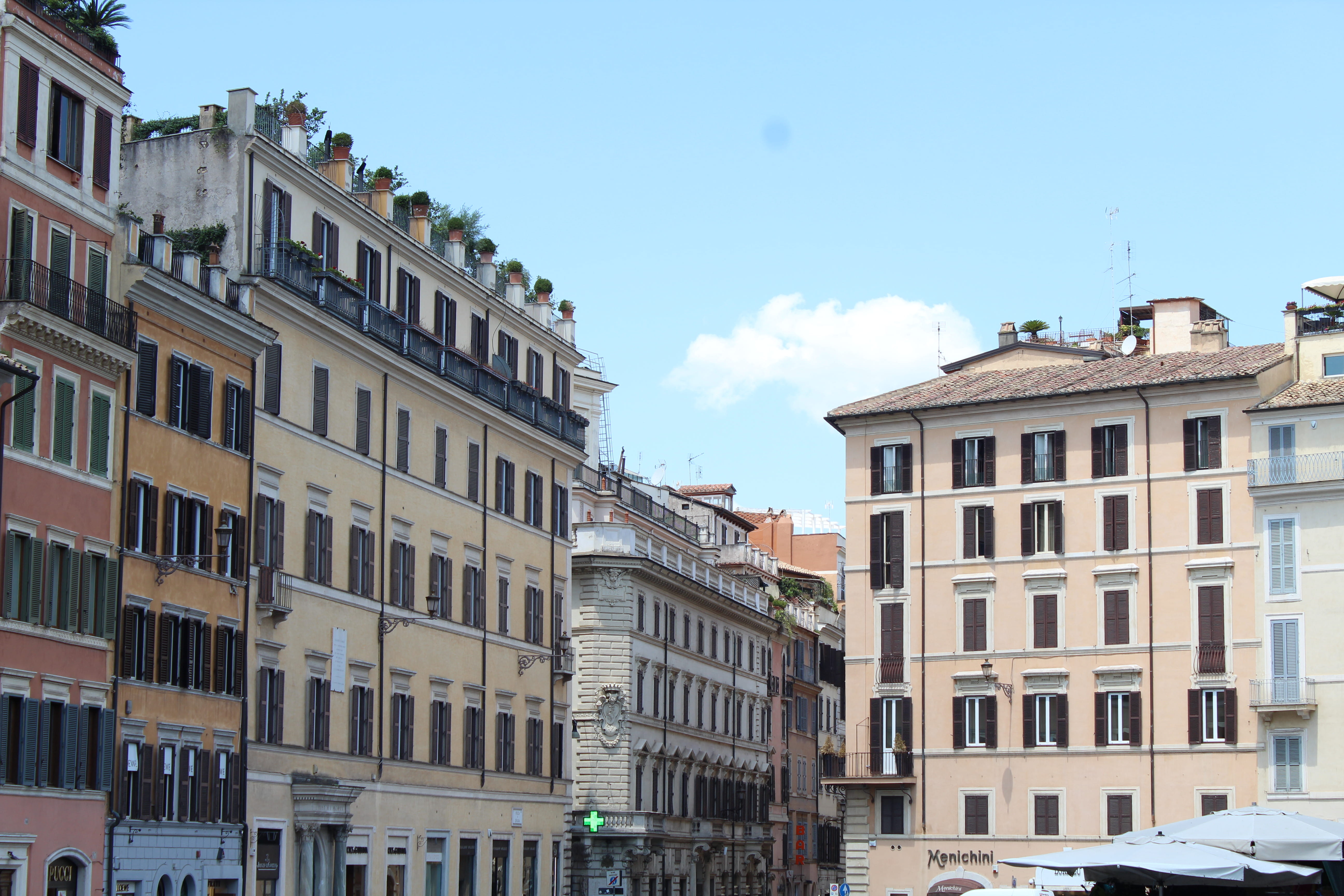building, italia, cloud - sky, day, city life, sky, apartment, built structure, sunlight, no people, rome, italy, side by side, building exterior, residential district, HD Wallpaper