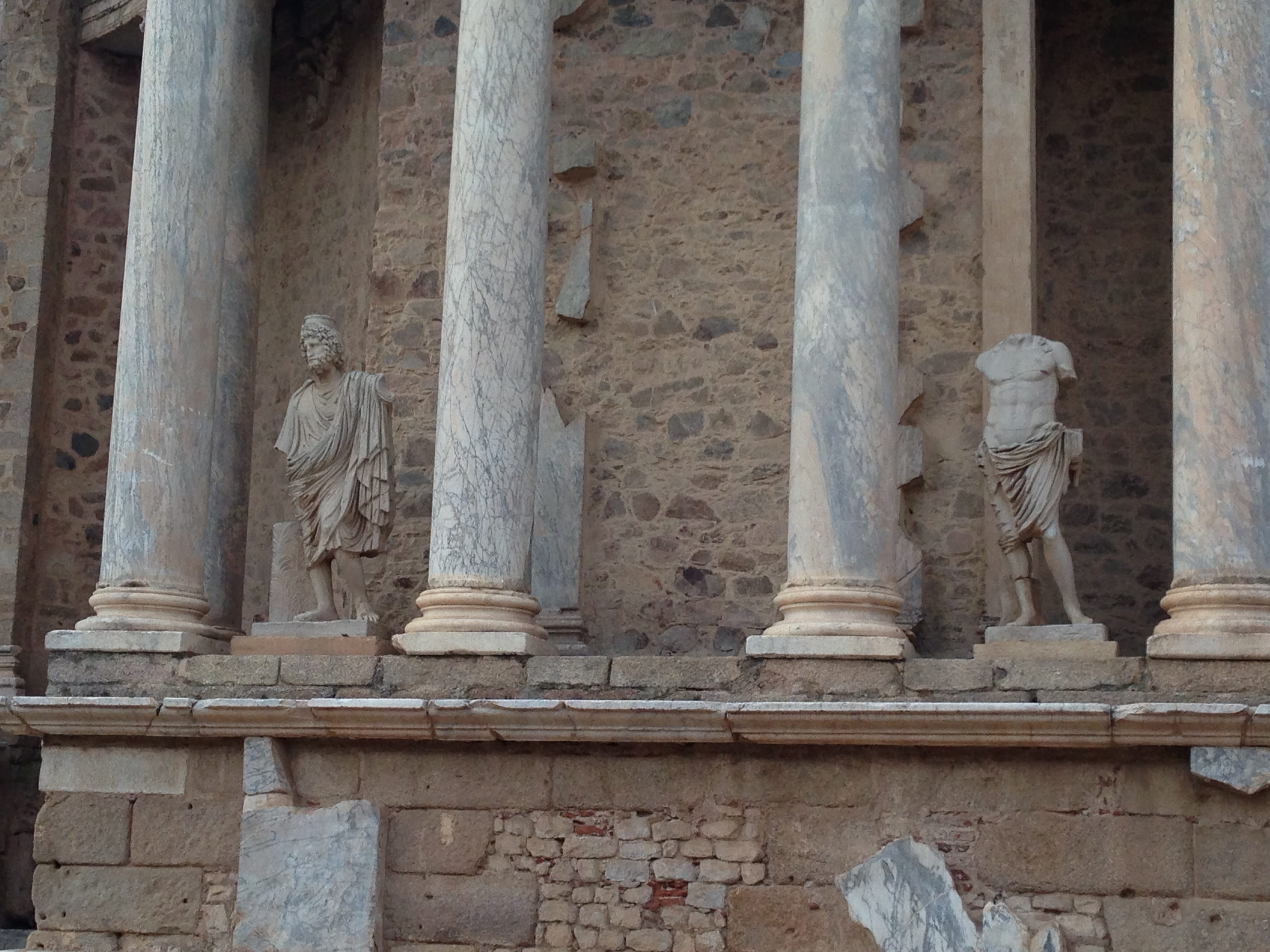 roman theatre, male likeness, no people, emeritus, creativity, architecture, archaeology, architectural column, belief, merida, representation, statue, HD Wallpaper