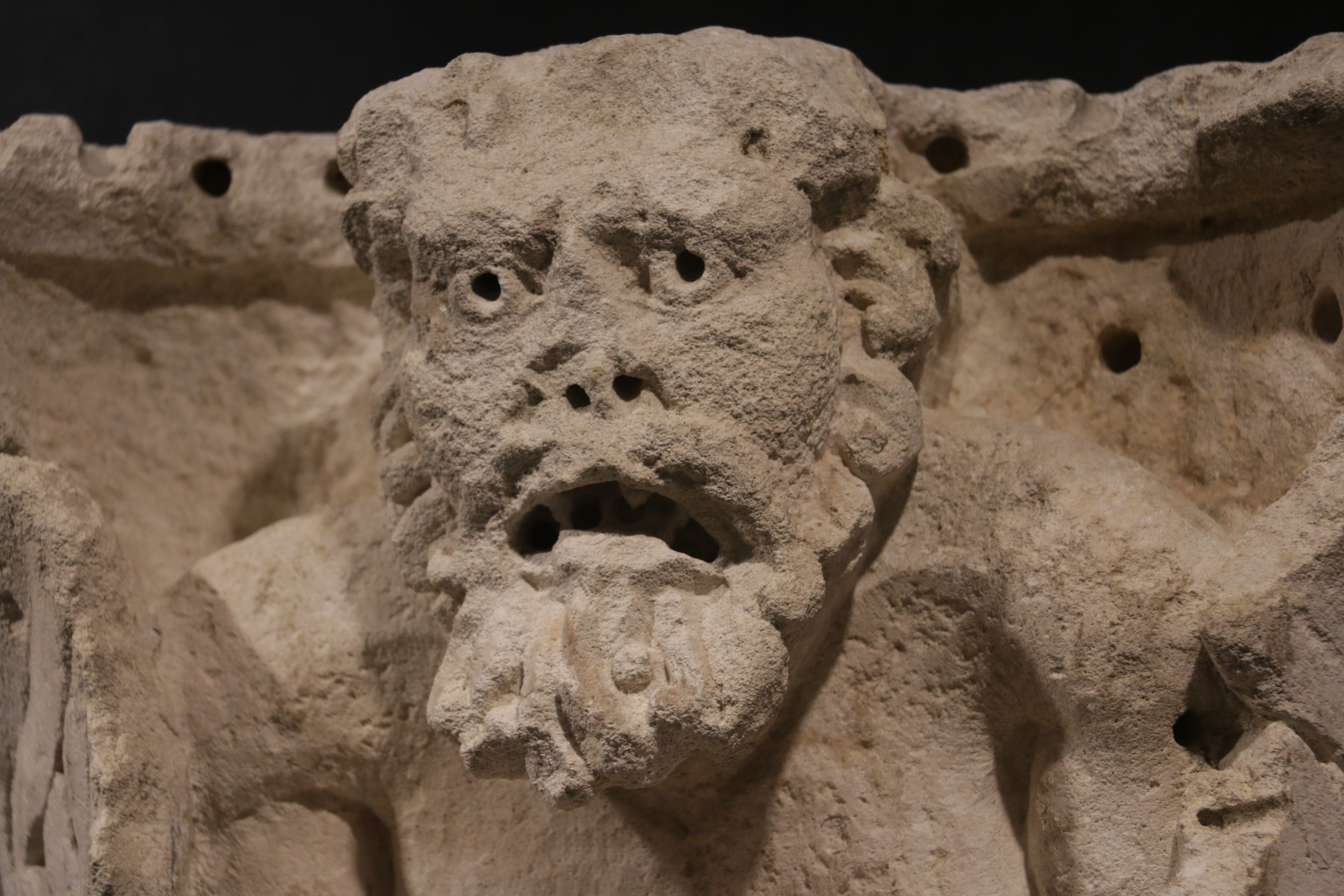 solid, no people, hole, ruined, carving - craft product, art and craft, day, outdoors, sculpture, gargoyle, the past, creativity, statue, human representation, HD Wallpaper