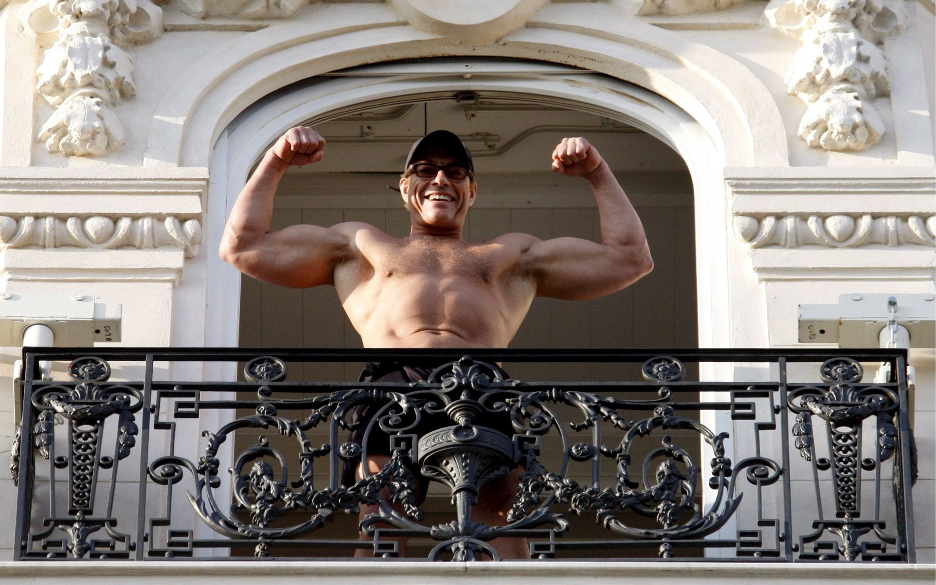 1080P, exercising, strength, young adult, one person, human arm, adult, human body part, three quarter length, body part, muscular build, chest, mouth, HD Wallpaper