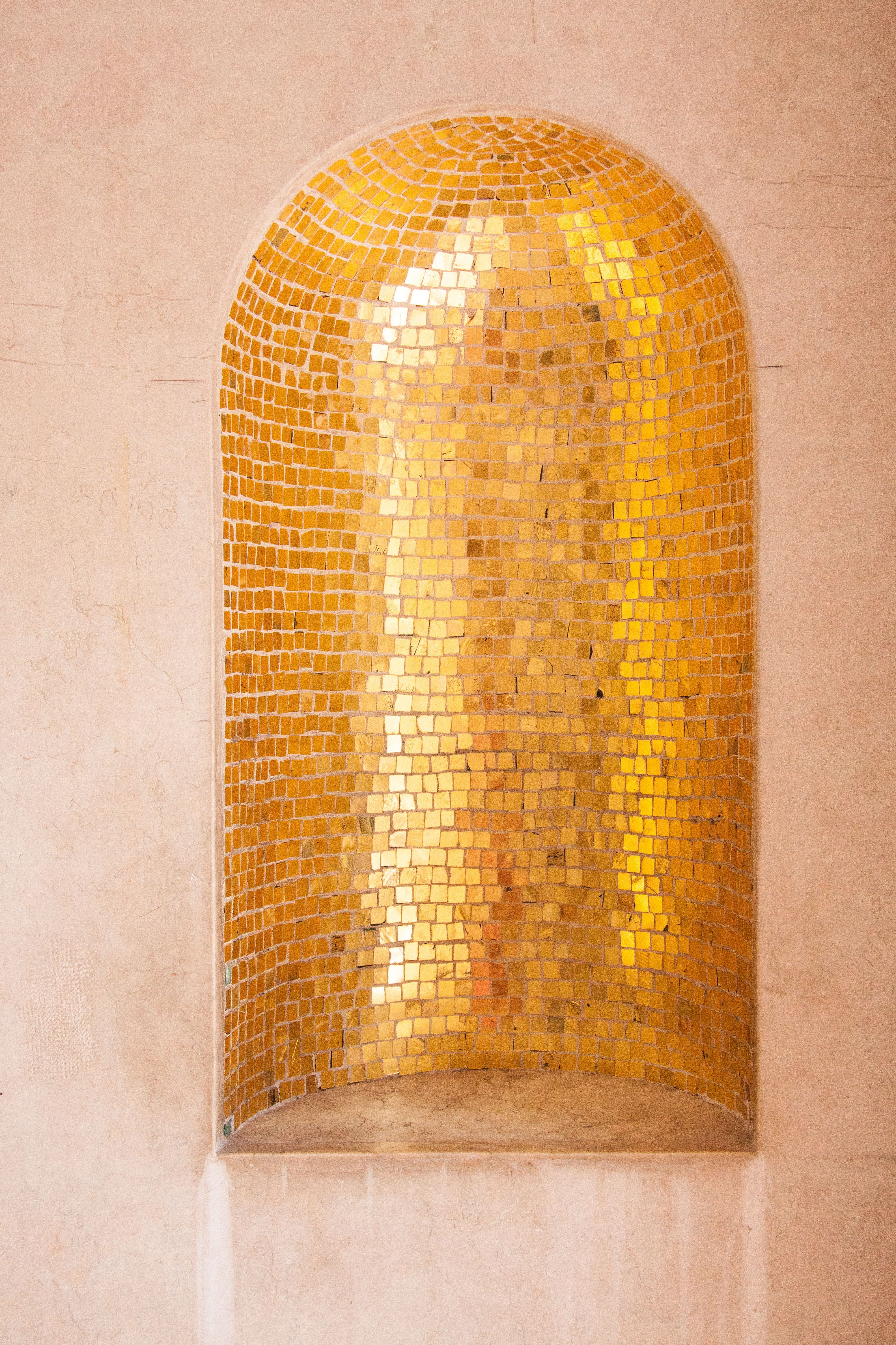 4K, wall niche, design, no people, still life, indoors, shape, mosaic, architecture, day, pattern, wall, food and drink, built structure, close-up, niche, Phone HD Wallpaper