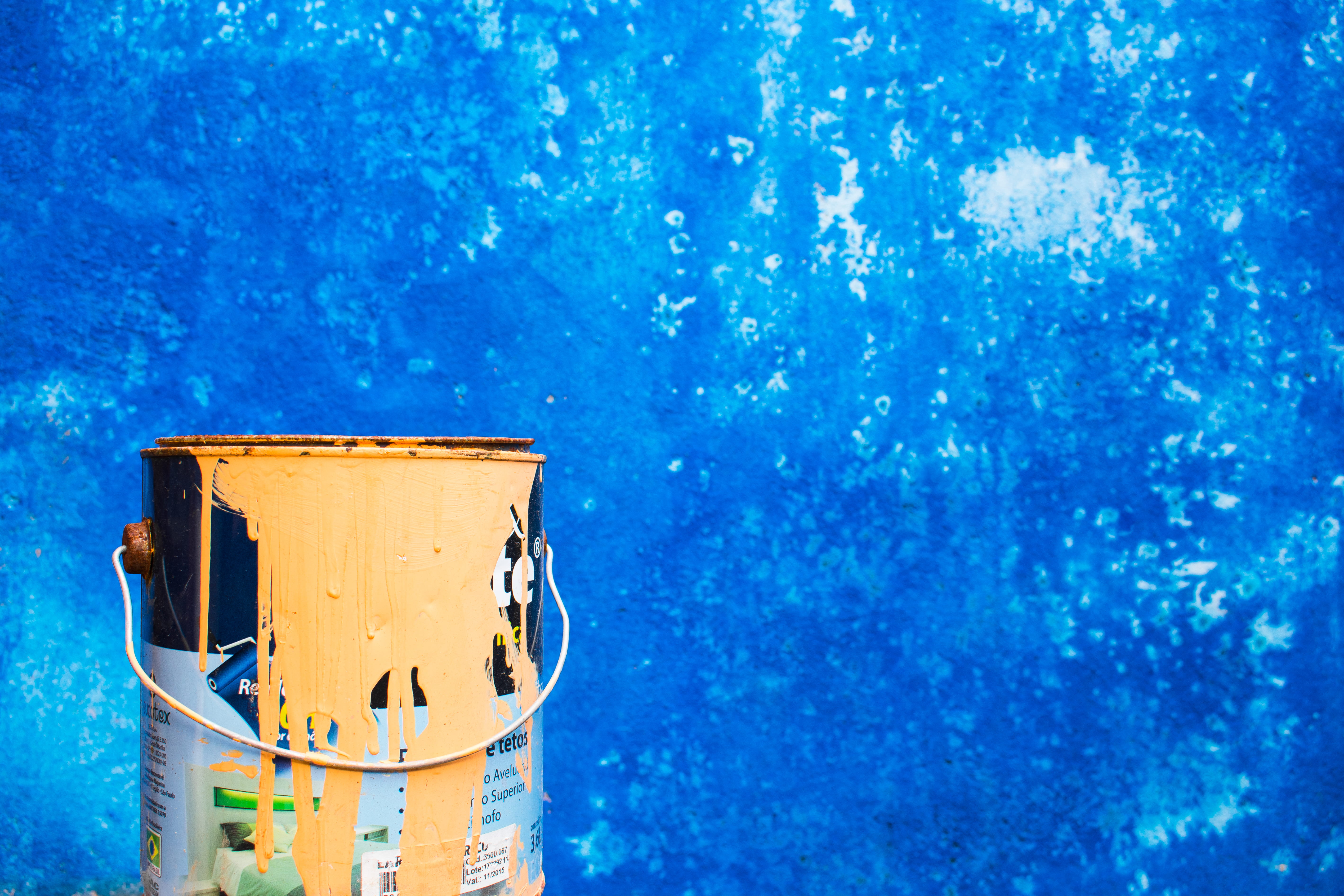day, single object, wood - material, paint, water, beluga whale, bucket, sea life, metal, yellow, protection, can, outdoors, indoors, window, building, HD Wallpaper