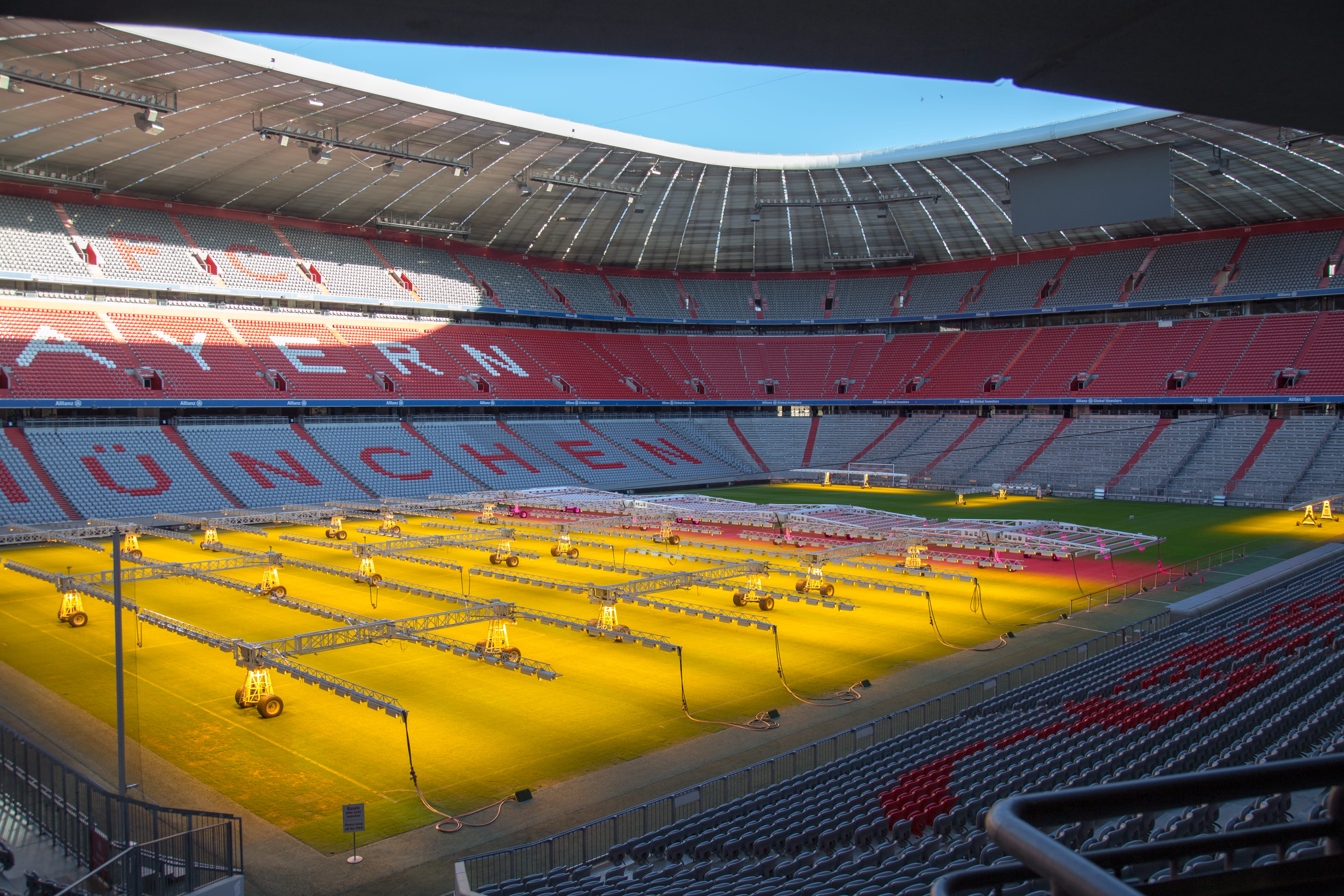 sports venue, juice, team sport, absence, yellow, amphitheatre, bleachers, drink, spectator, seat, vehicle, sky, architecture, amphitheater, outdoors, transportation, HD Wallpaper