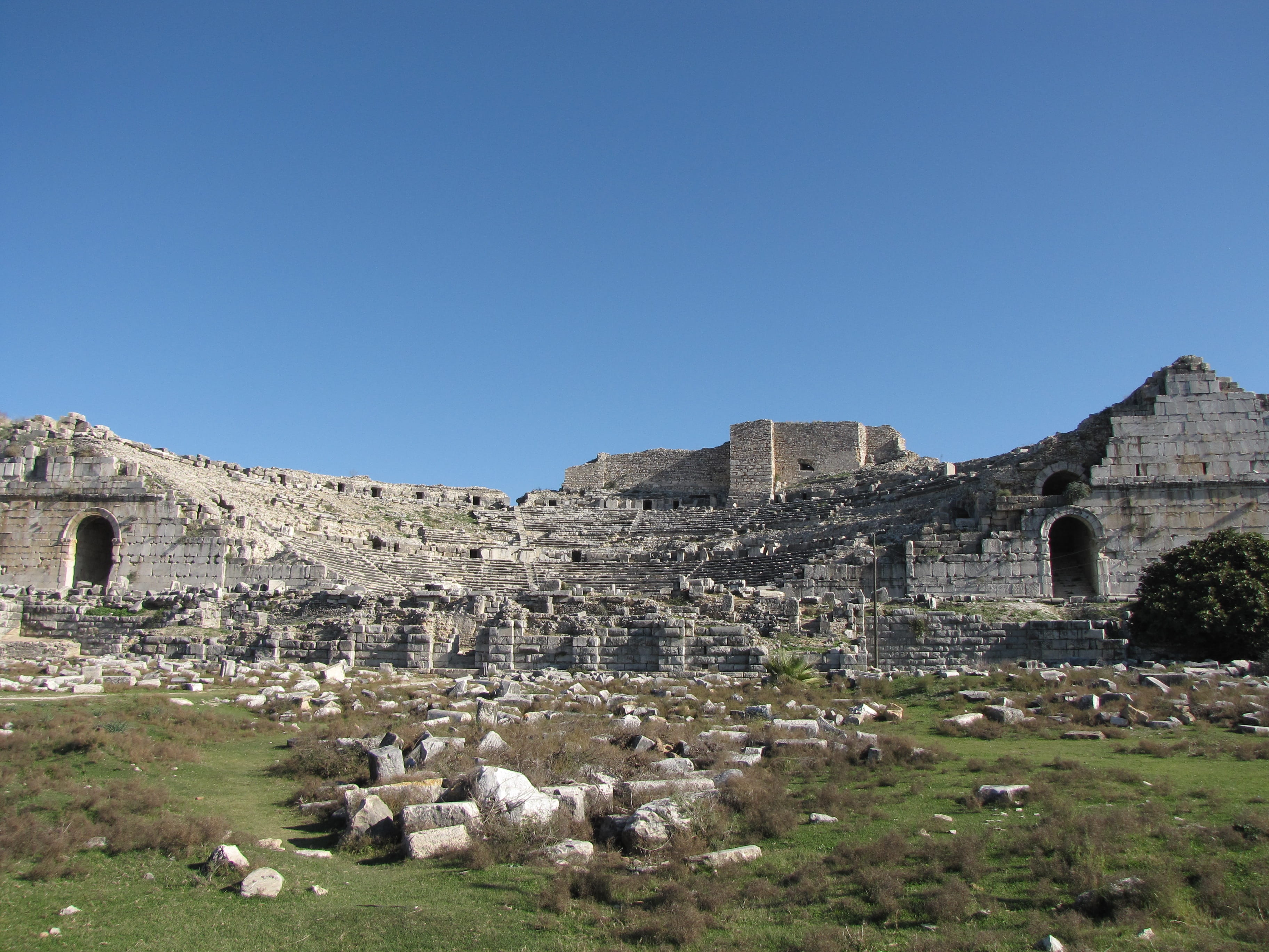 ancient civilization, 2K, travel destinations, travel, history, outdoors, archaeology, nature, old, clear sky, copy space, blue, architecture, no people, HD Wallpaper