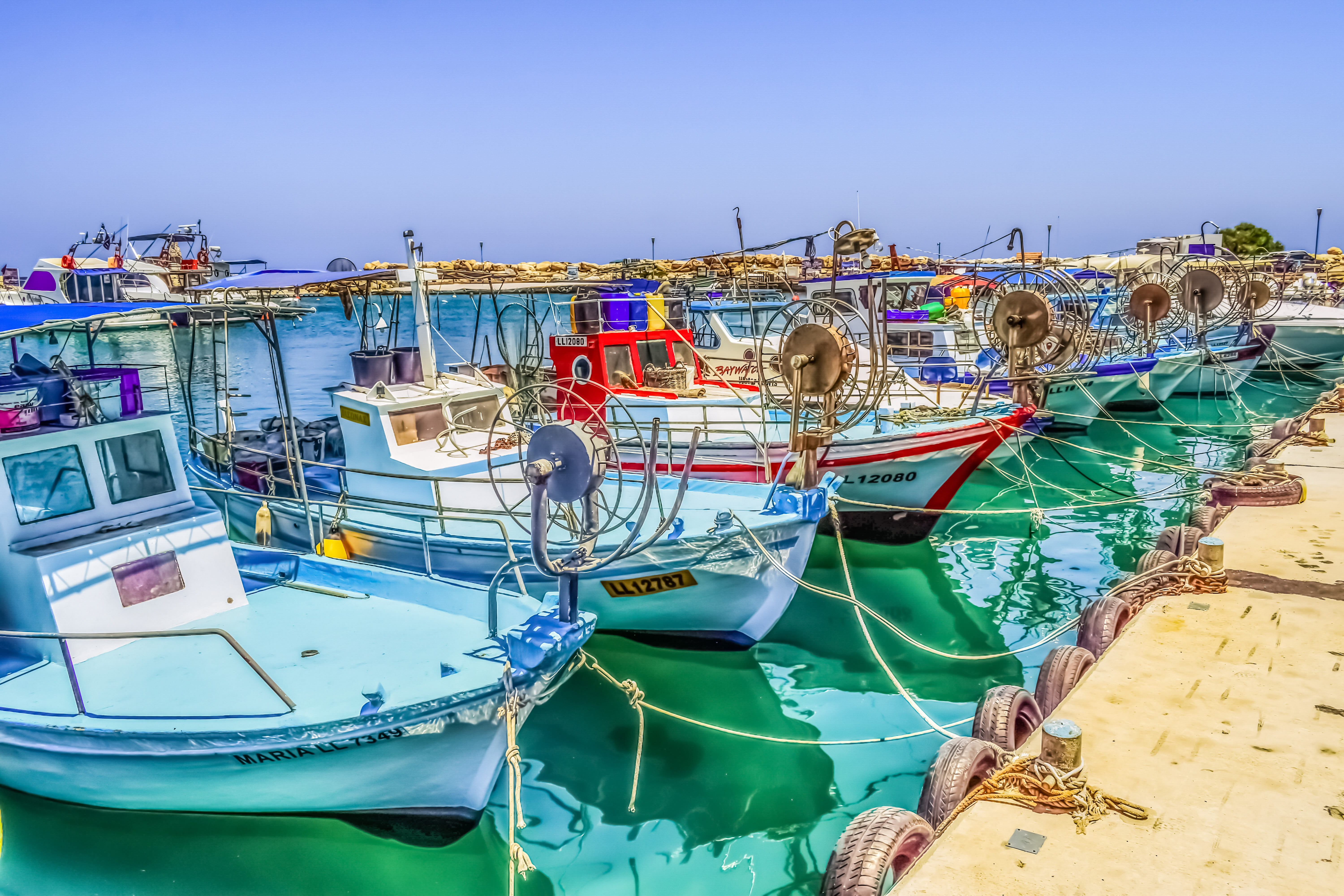 mode of transportation, dock, island, transportation, Reflections, clear sky, color, sunlight, lifestyles, water, 5K, sea, Harbor, real people, summer, HD Wallpaper