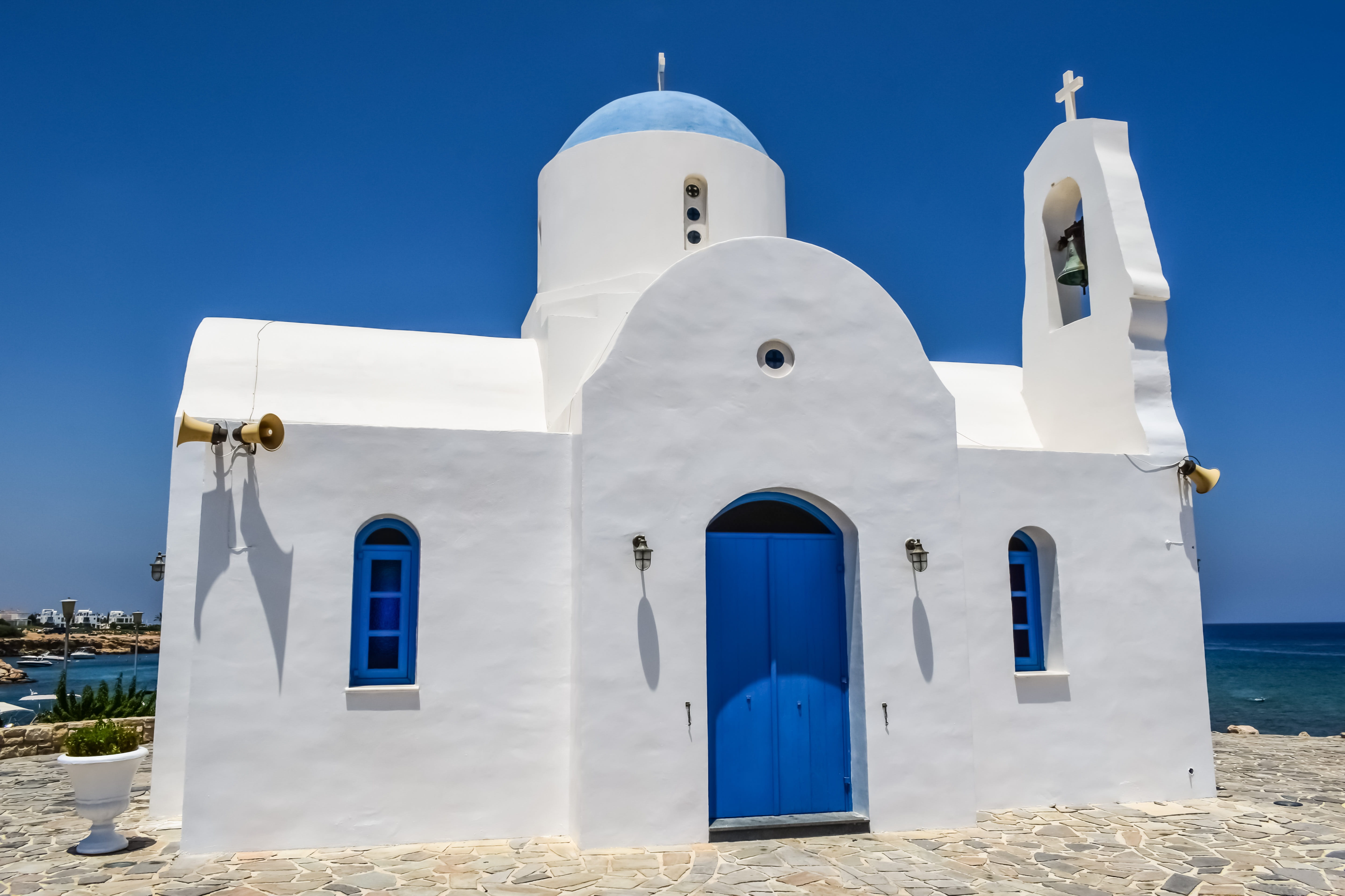 Church, building, blue and white, day, 5K, Protaras, building exterior, nature, sky, mediterranean, spirituality, sunlight, cross, Ayios Nikolaos, blue, HD Wallpaper