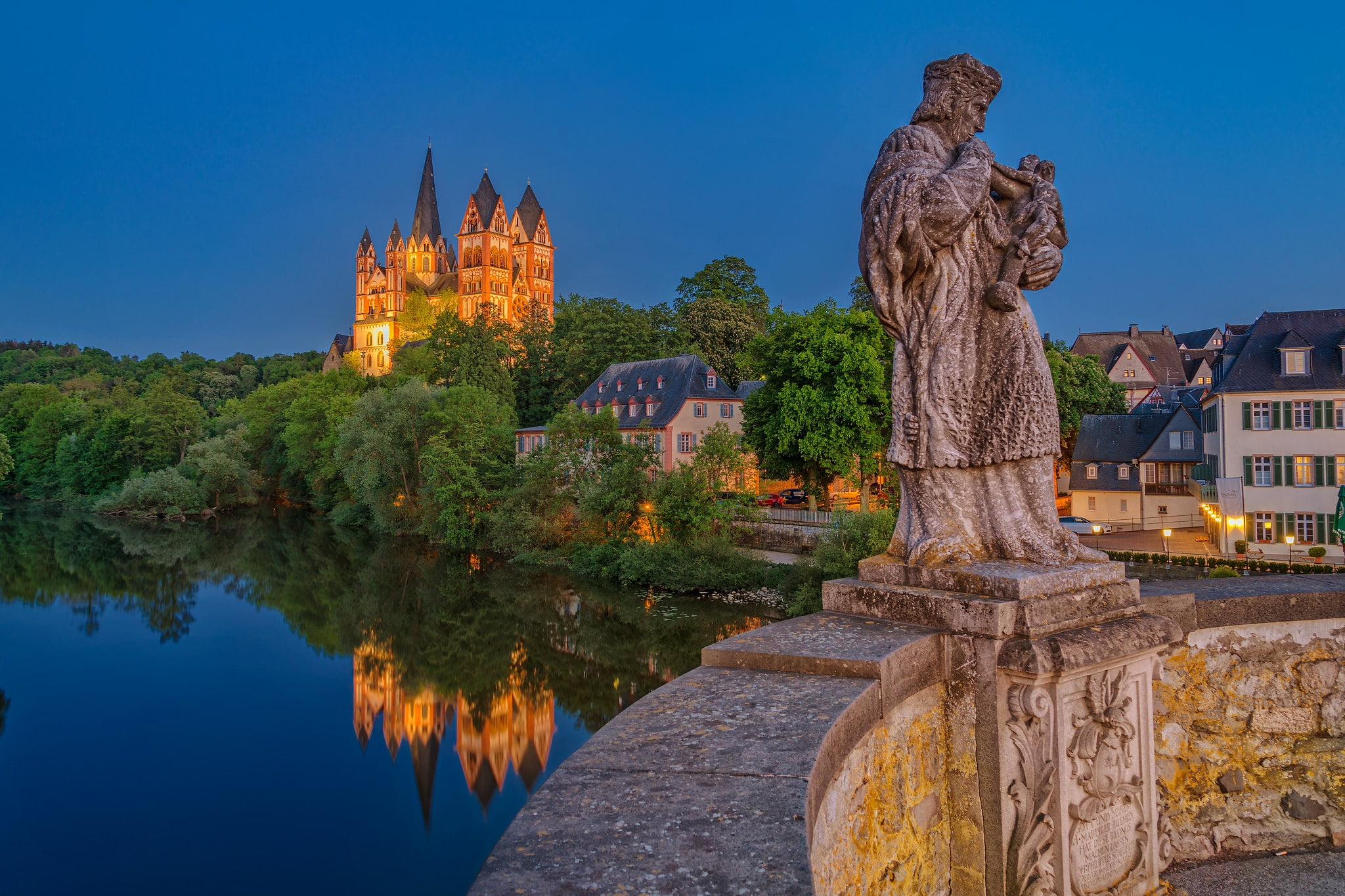 reflection, 1080P, Germany, Cathedral, bridge, The River Lahn, Limburg an der Lahn, The Cathedral Of St. George, river, home, Lahn River, statue, Saint, HD Wallpaper