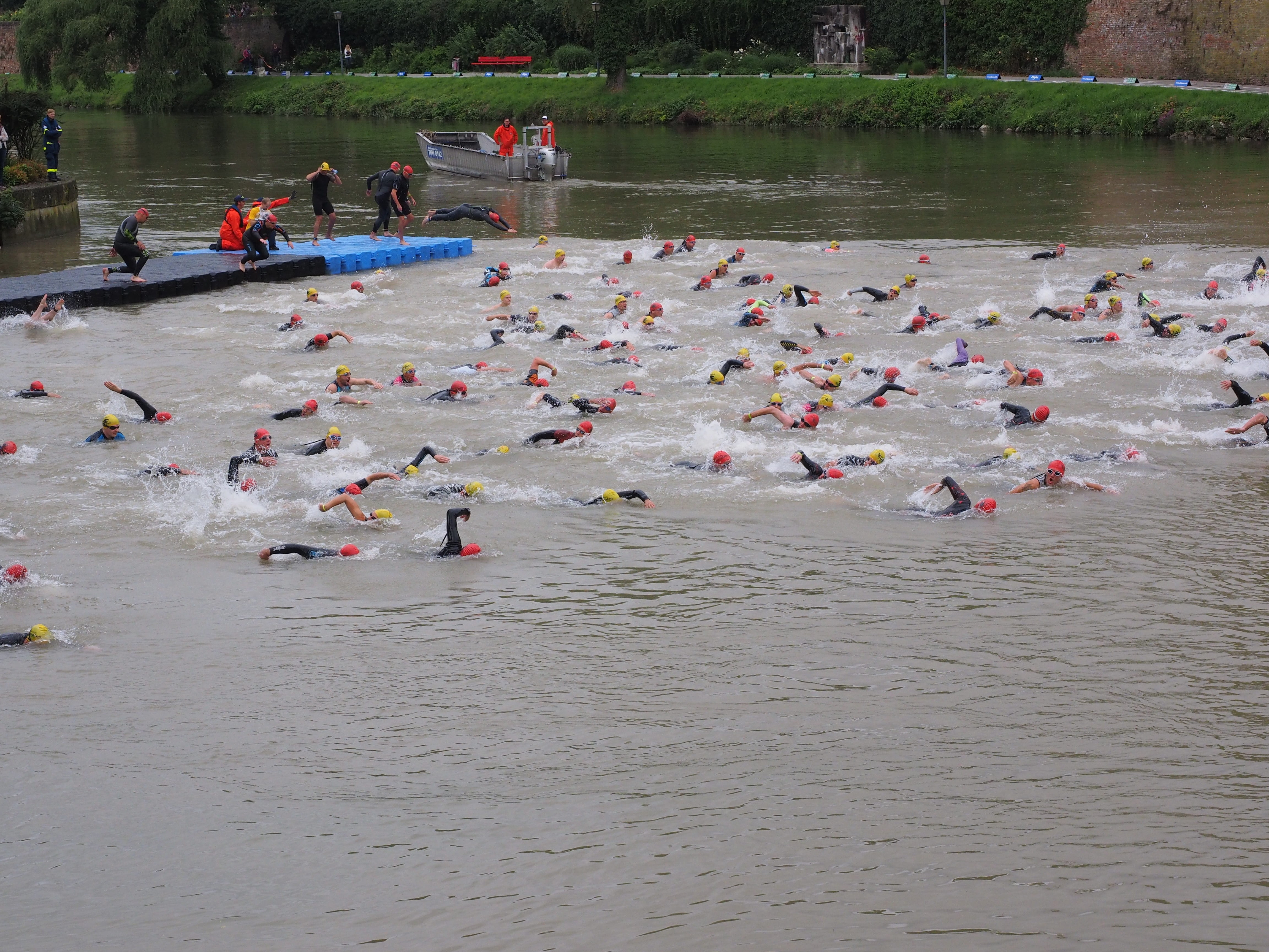 ulm, day, swim stroke, swimmer, large group of people, sport, people, adult, 4K, track and field athletes, lifestyles, group of people, real people, waterfront, HD Wallpaper