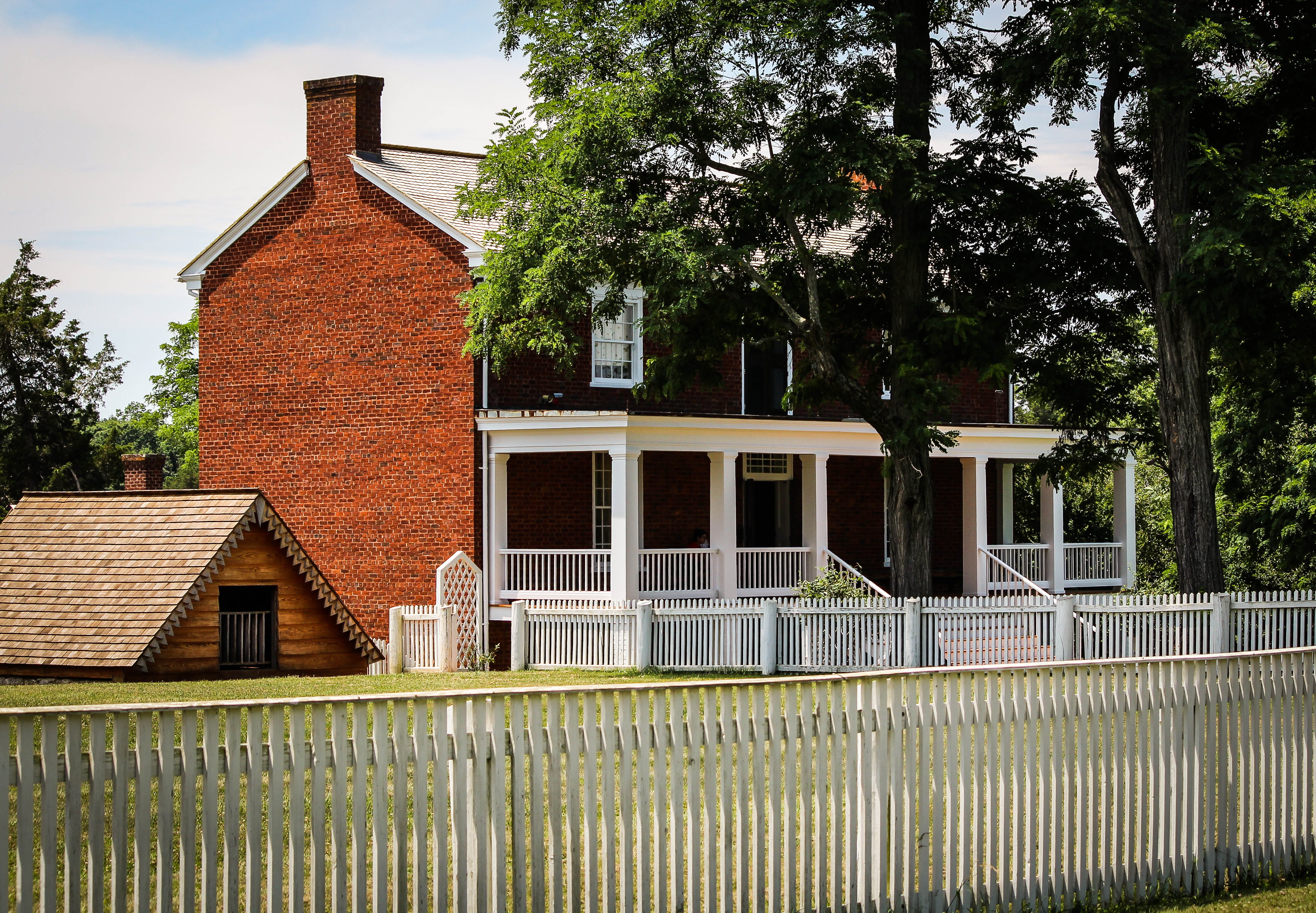 plant, Mclean House, boundary, mclean, american civil war, fence, appomattox, architecture, tree, residential district, no people, day, museum, court, outdoors, HD Wallpaper