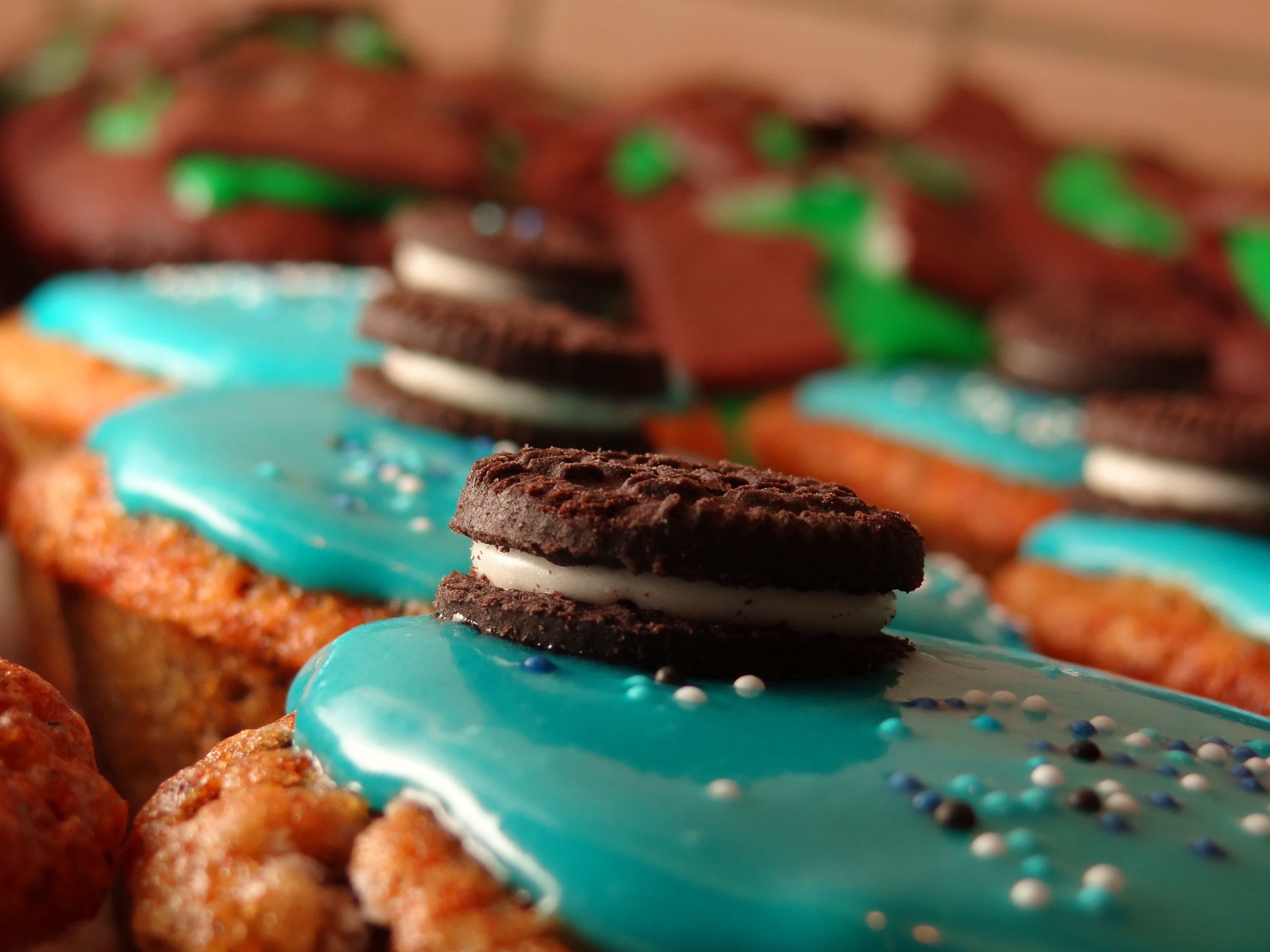 table, food and drink, baked goods, biscuit, benefit from, no people, temptation, selective focus, still life, unhealthy eating, baked pastry item, decorated, HD Wallpaper