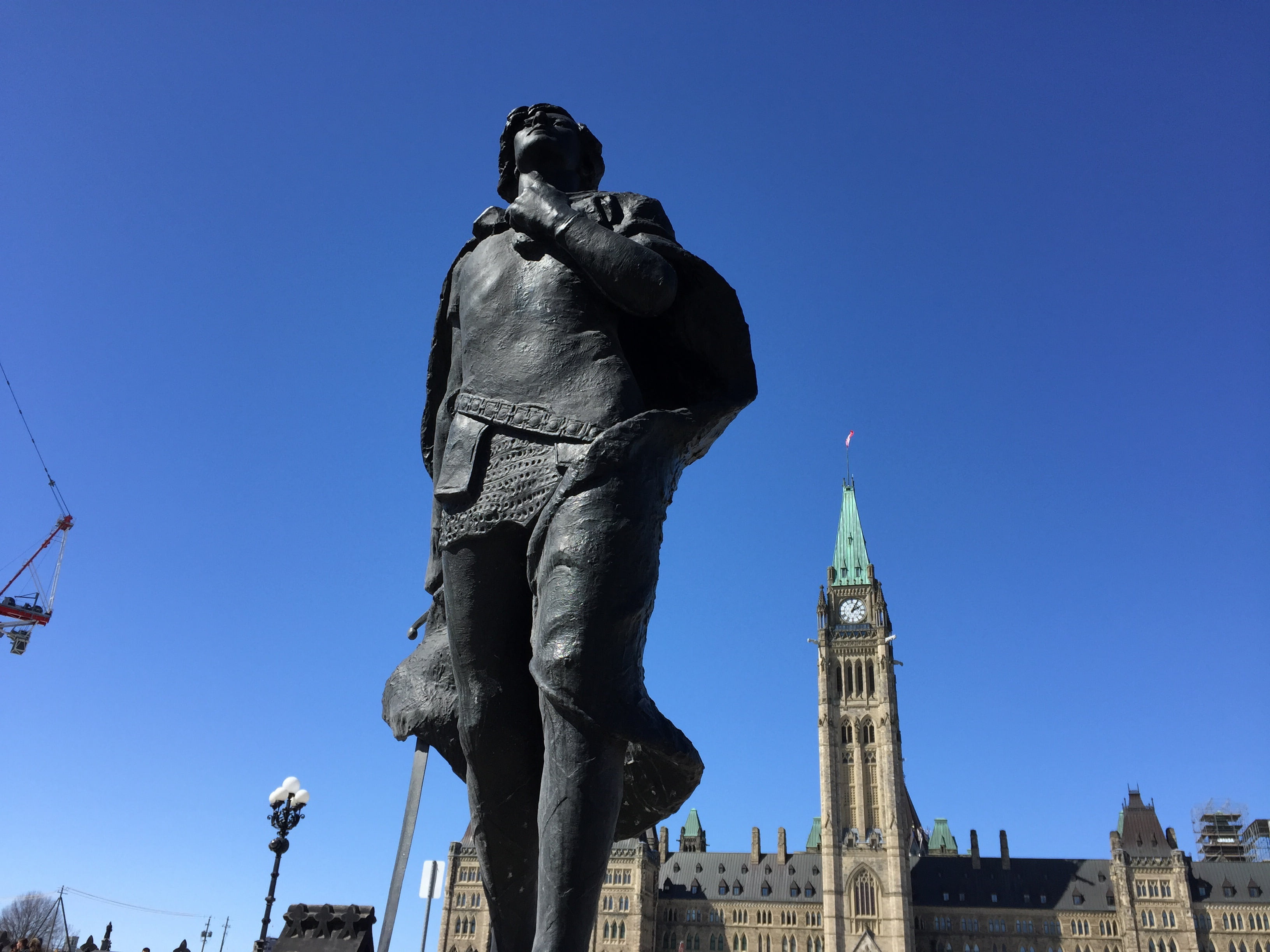 famous Place, sky, parliament, travel destinations, monument, art and craft, government, history, 2K, travel, built structure, clear sky, canada, male likeness, HD Wallpaper