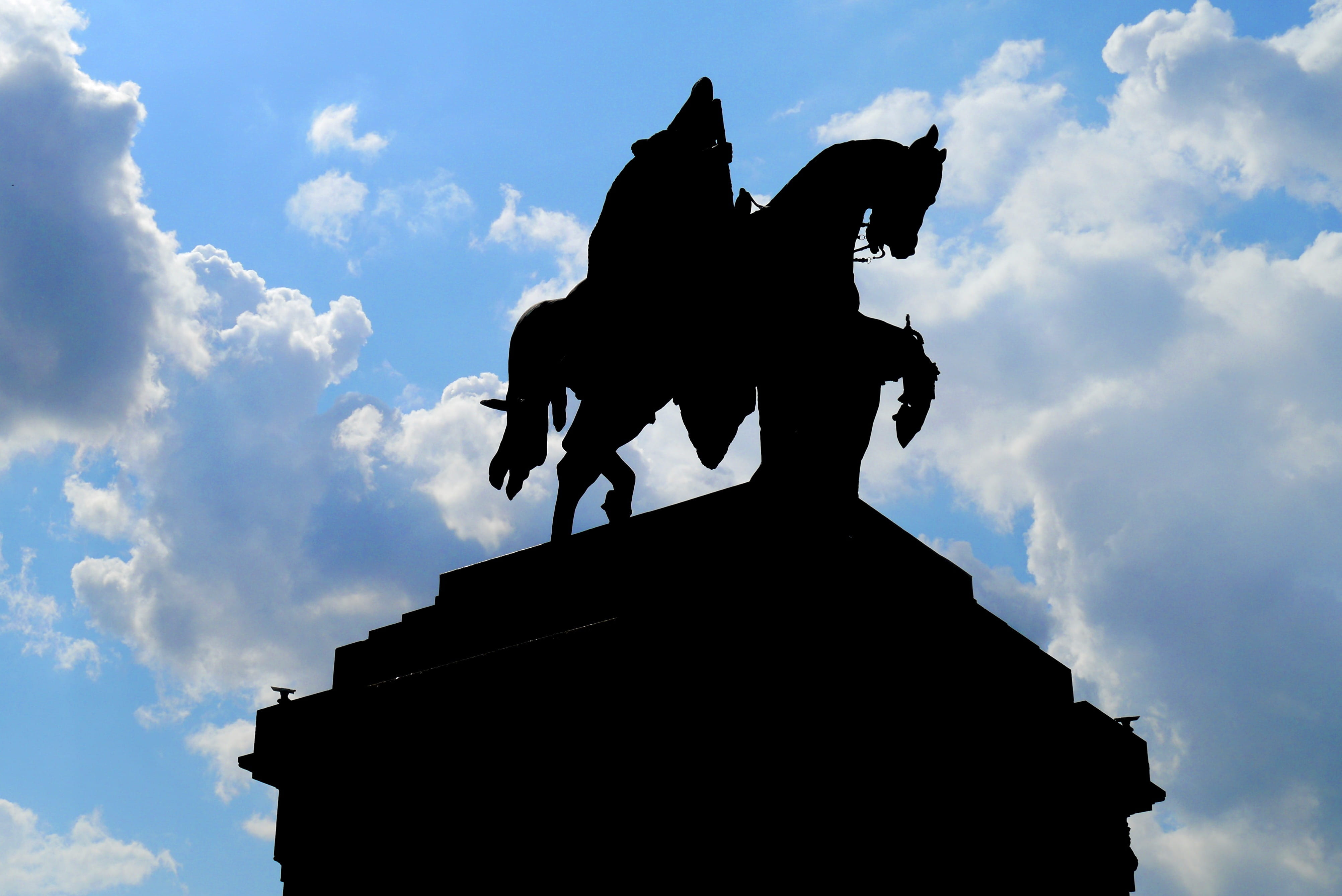 architecture, cloud - sky, spooky, outdoors, horse, emperor wilhelm i, reiter, male likeness, angel, sky, no people, human representation, monument, sculpture, HD Wallpaper