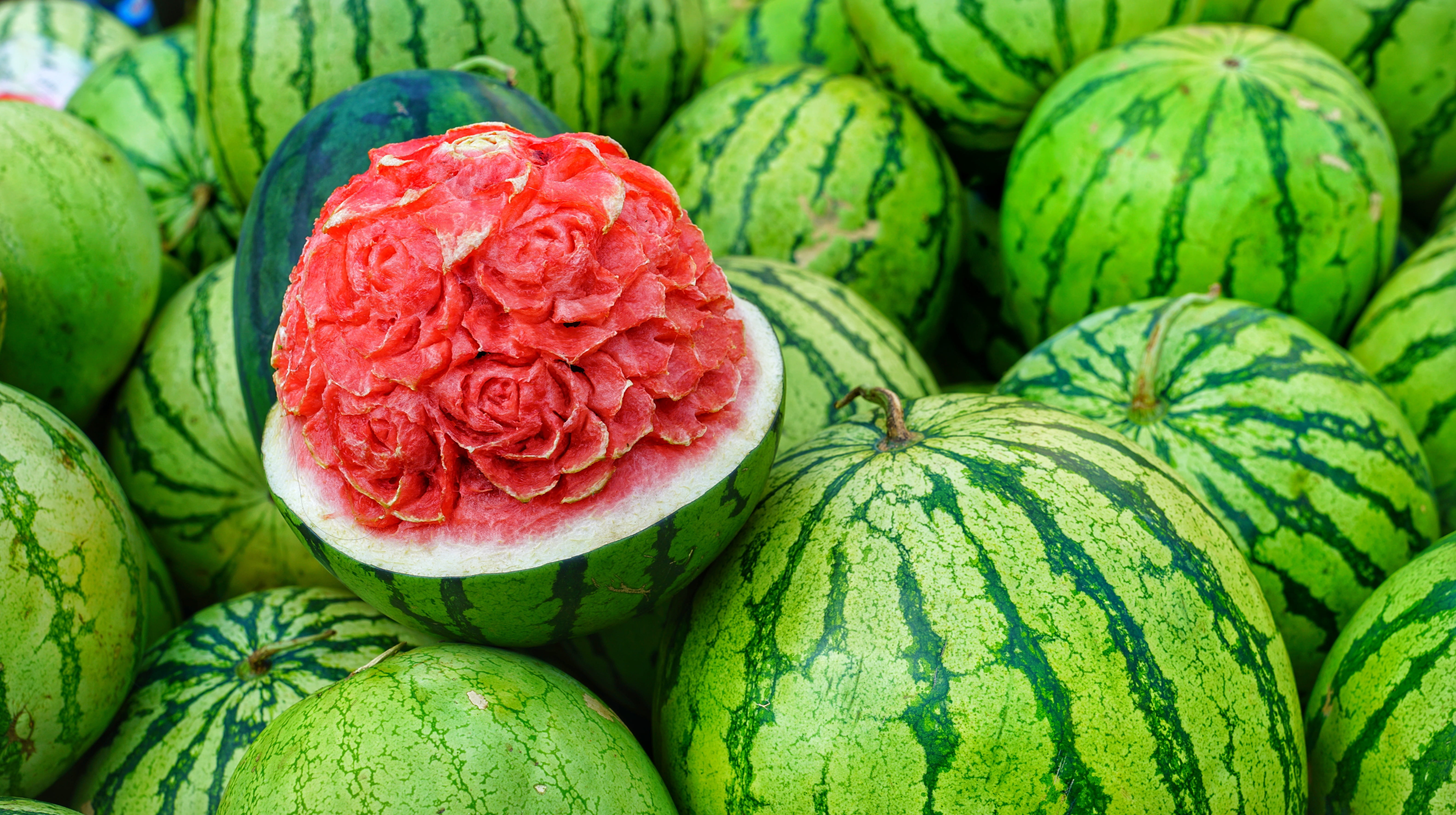 fruits, nutrition, carved, outdoors, water, farmers market, tropical, health, display, confection, full frame, ripe, green color, closeup, fruit, freshness, HD Wallpaper
