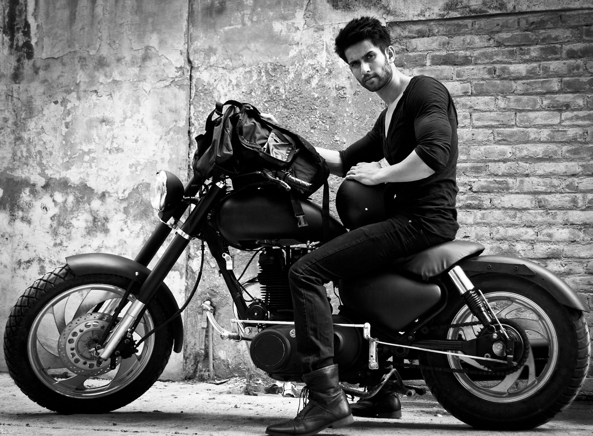 motorcycle, helmet, 1080P, land vehicle, akshit brar, Black and White, sitting, deadly, aneesh omanakuttan, s, real people, city, mode of transportation, HD Wallpaper