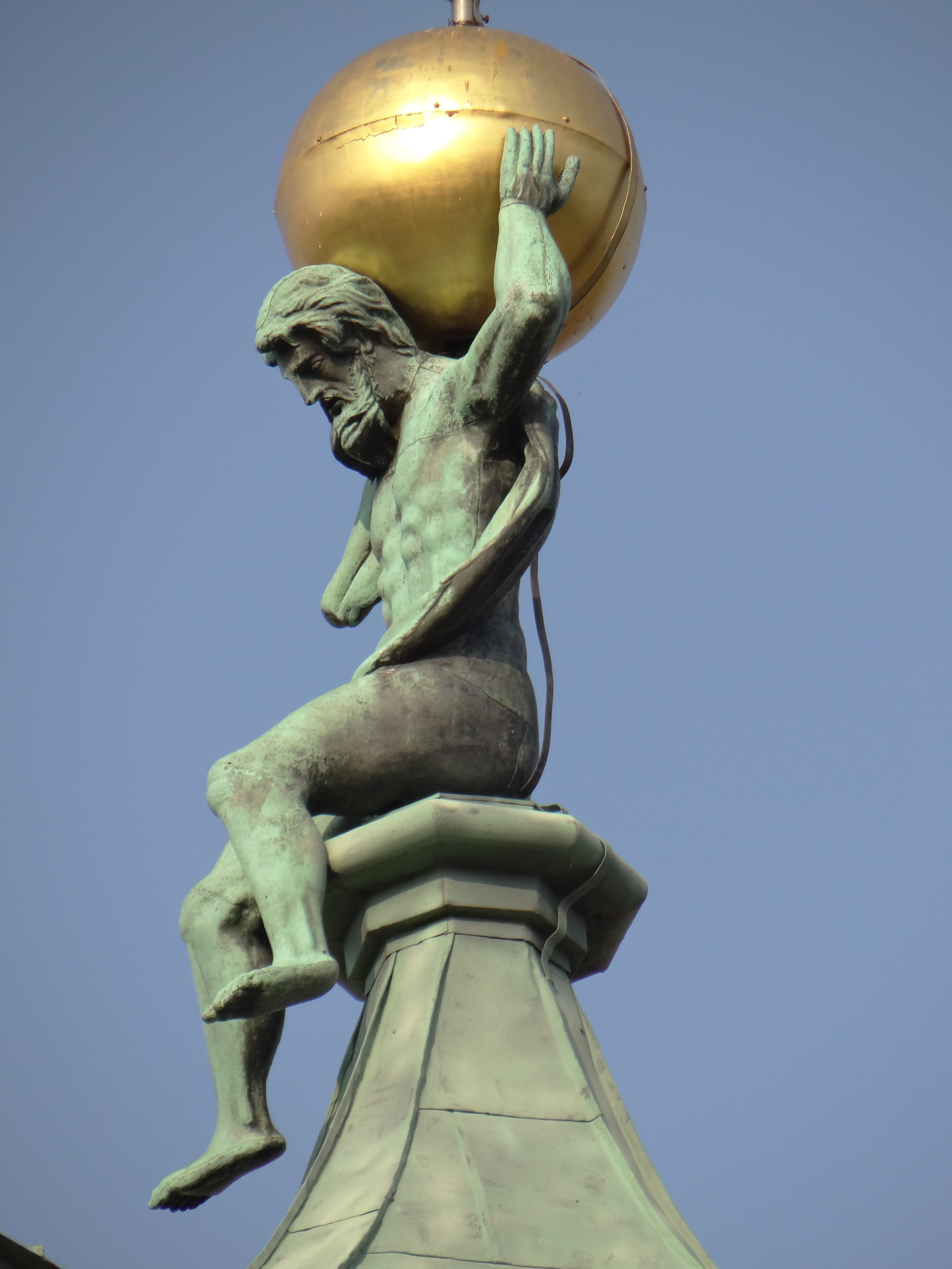 tower, human representation, 4K, wilanów, statue, architecture, low angle view, clear sky, representation, the art of, sky, an allegory, blue, the past, Phone HD Wallpaper