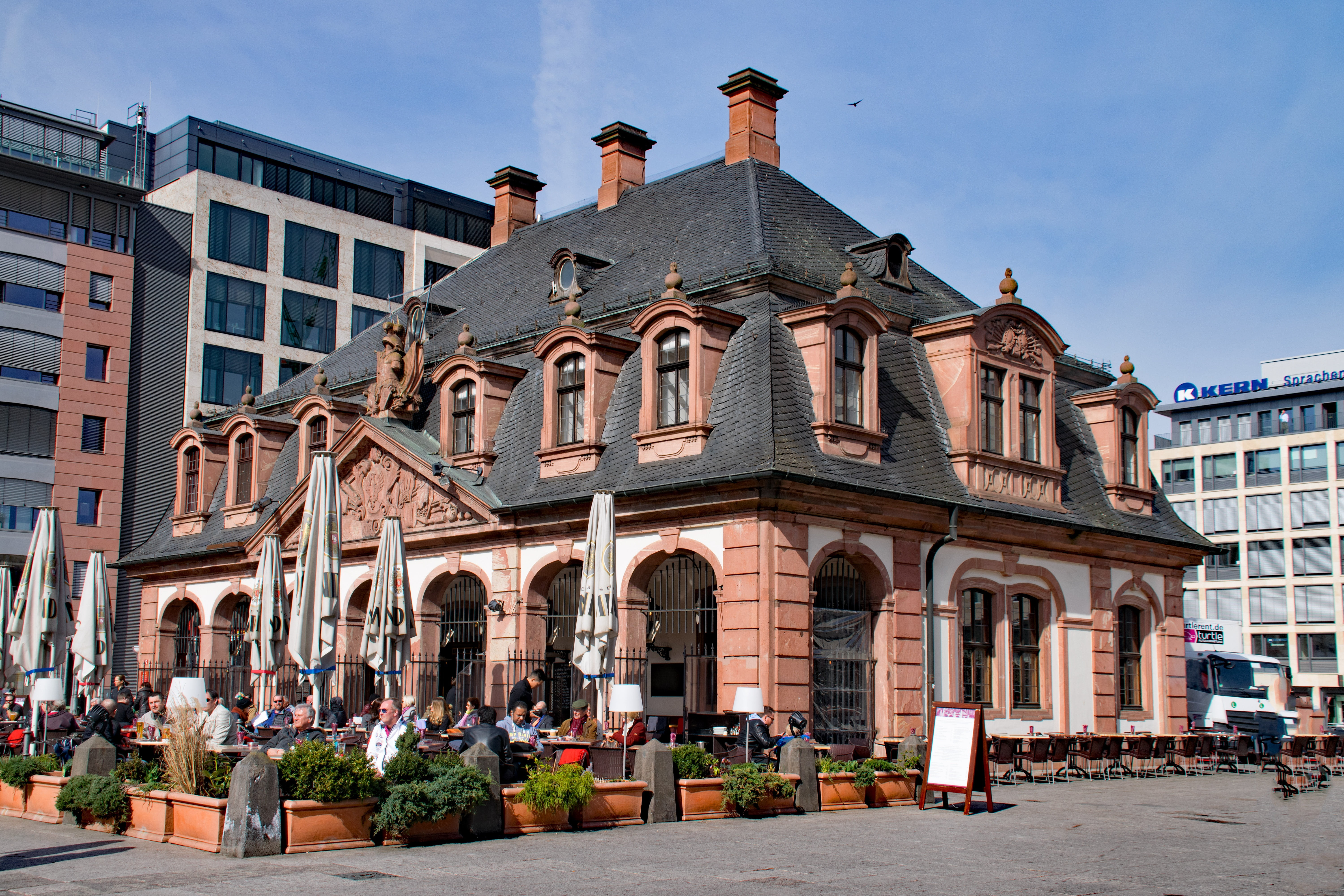 travel destinations, building exterior, frankfurt am main germany, window, old building, the past, building, architecture, city life, culture, arch, no people, HD Wallpaper