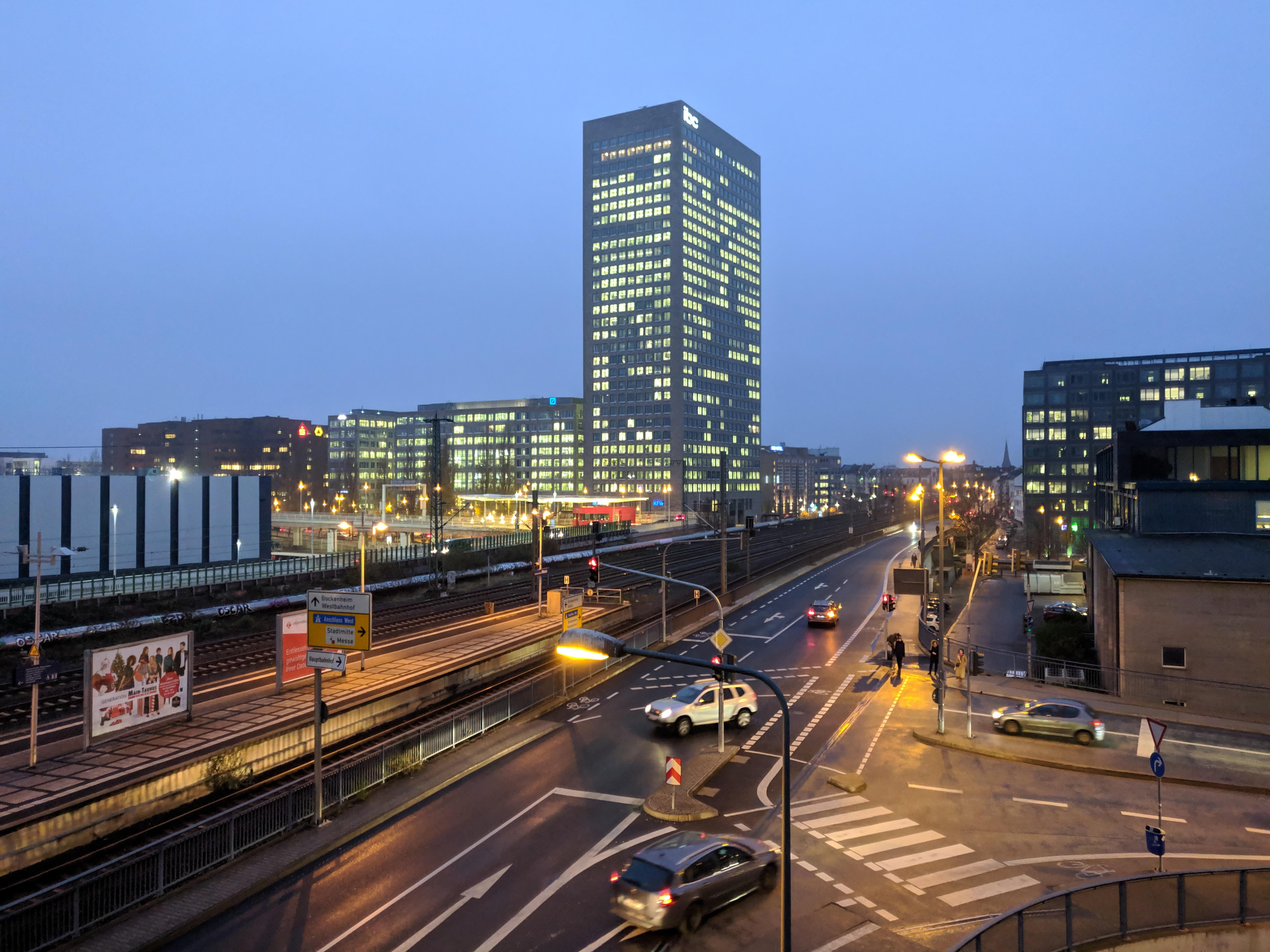 transportation, built structure, road marking, building exterior, germany, modern, city, mode of transportation, traffic, light, road, light trail, motion, HD Wallpaper