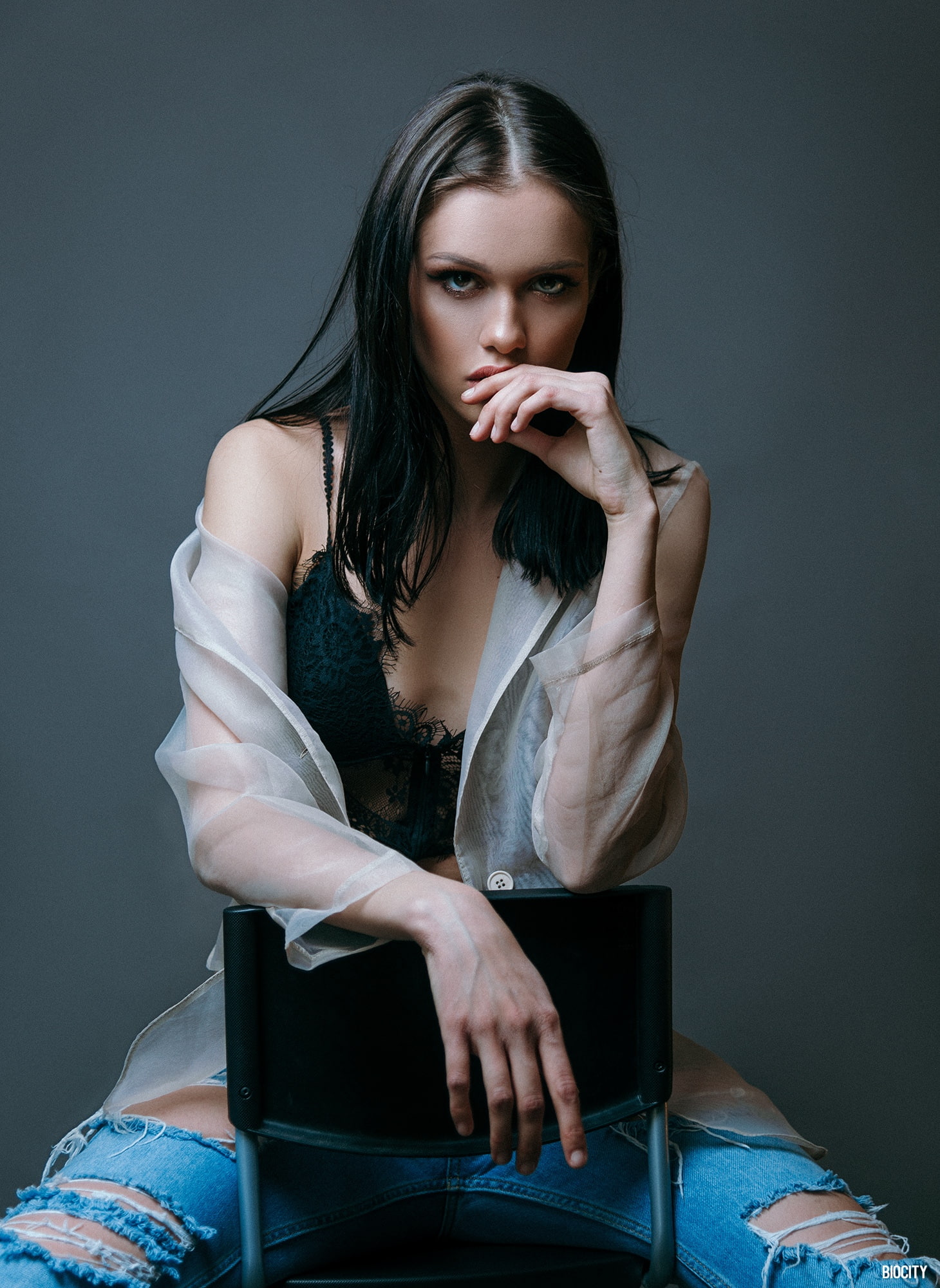 beautiful people, beautiful woman, gray, adult, brown hair, gray background, looking at camera, sitting, hair, portrait, long hair, Pasha Karpenko, beauty, Phone HD Wallpaper