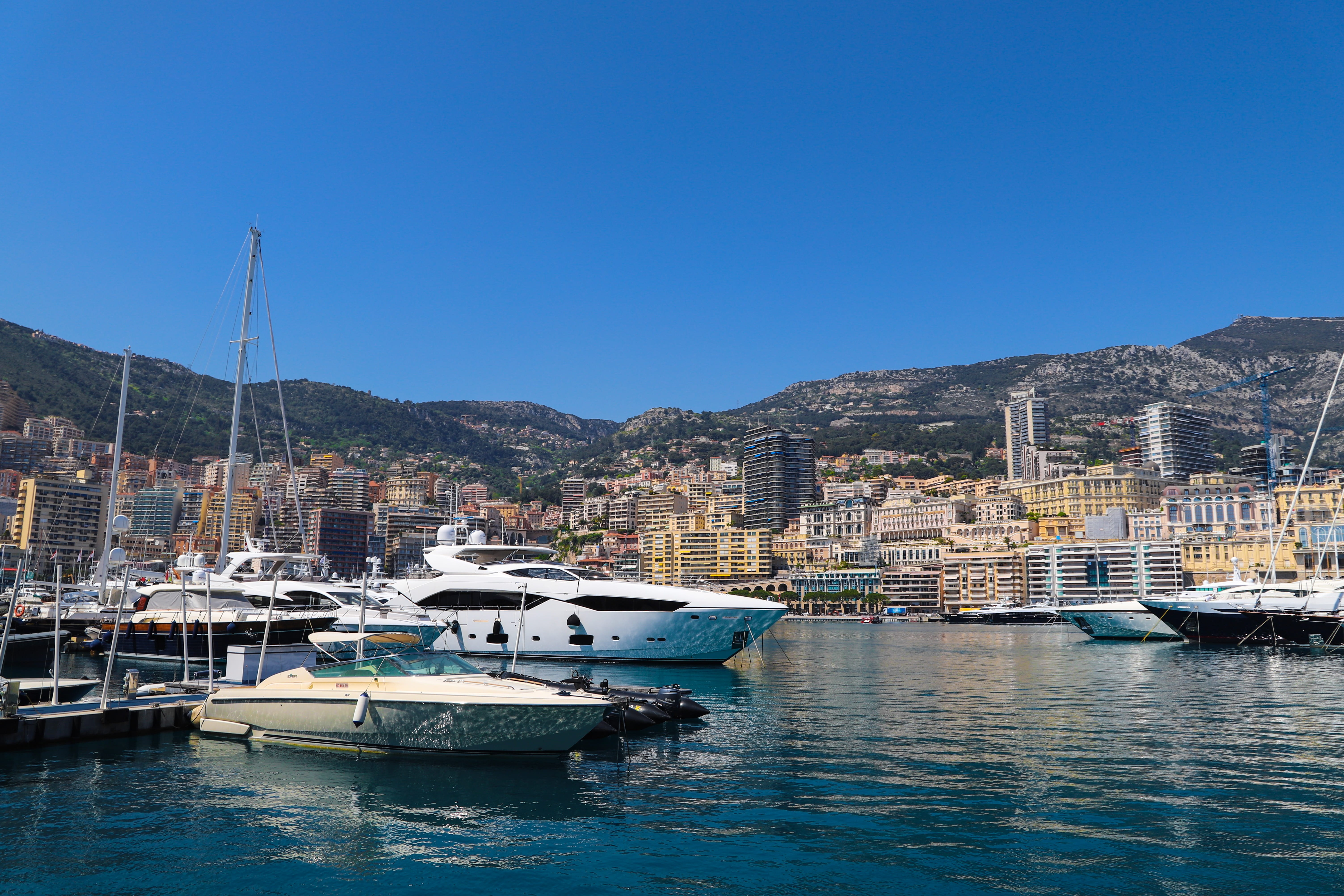yacht, clear sky, water, solar, wealth, architecture, monte carlo, transportation, nature, blue, yachting, waterfront, travel, himmel, marina, luxury, summer, HD Wallpaper