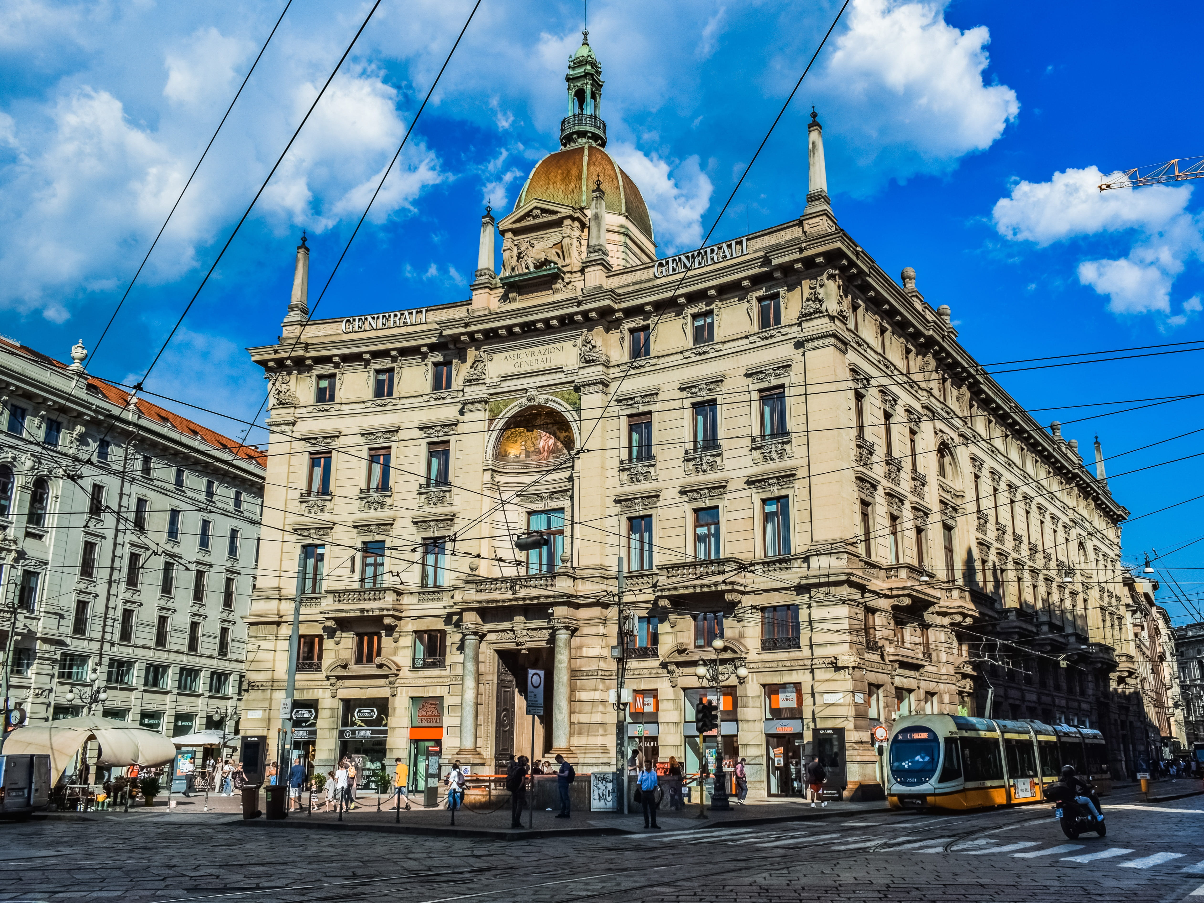 building, transportation, downtown, 4K, street, tower, building exterior, city life, architecture, cityscape, milan, car, land vehicle, sky, day, incidental people, HD Wallpaper