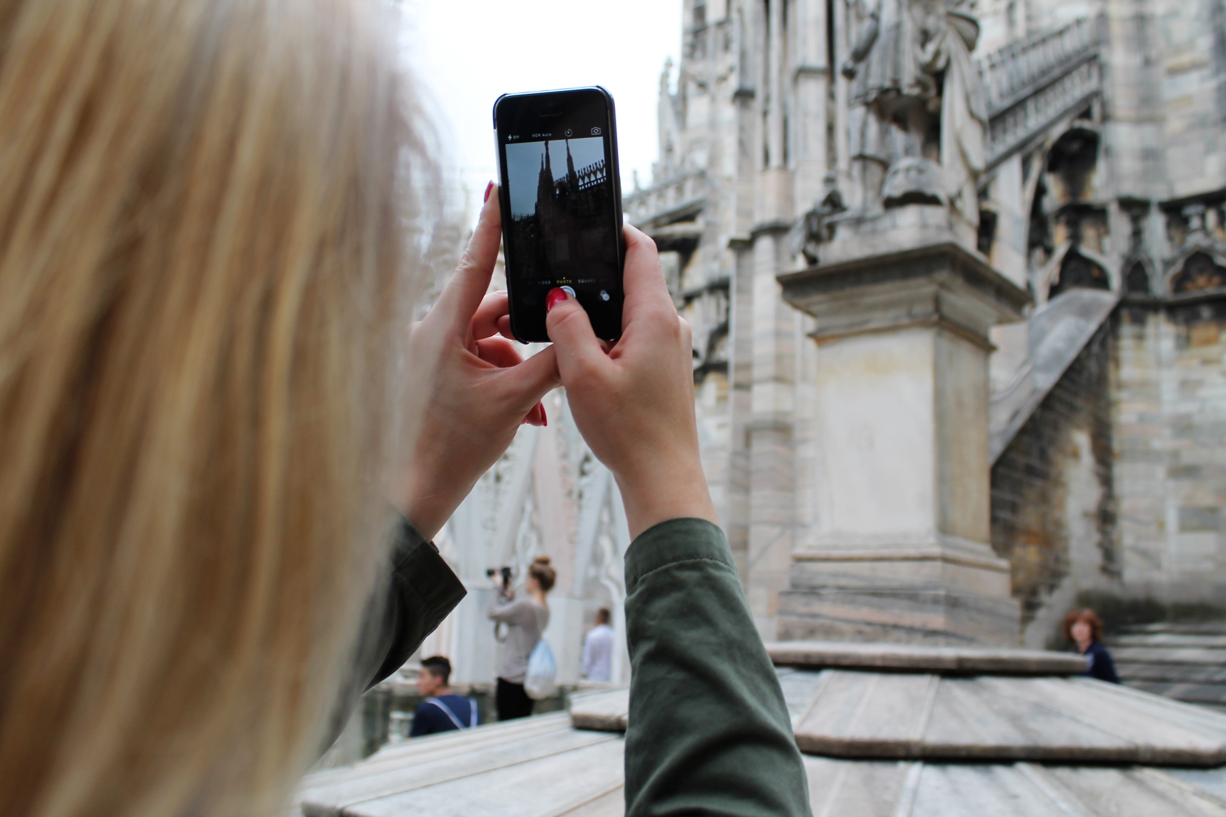 camera, world, european, religion, vintage, rear view, women, connection, famous, digital camera, culture, photography themes, hand, wall, italy, architecture, HD Wallpaper